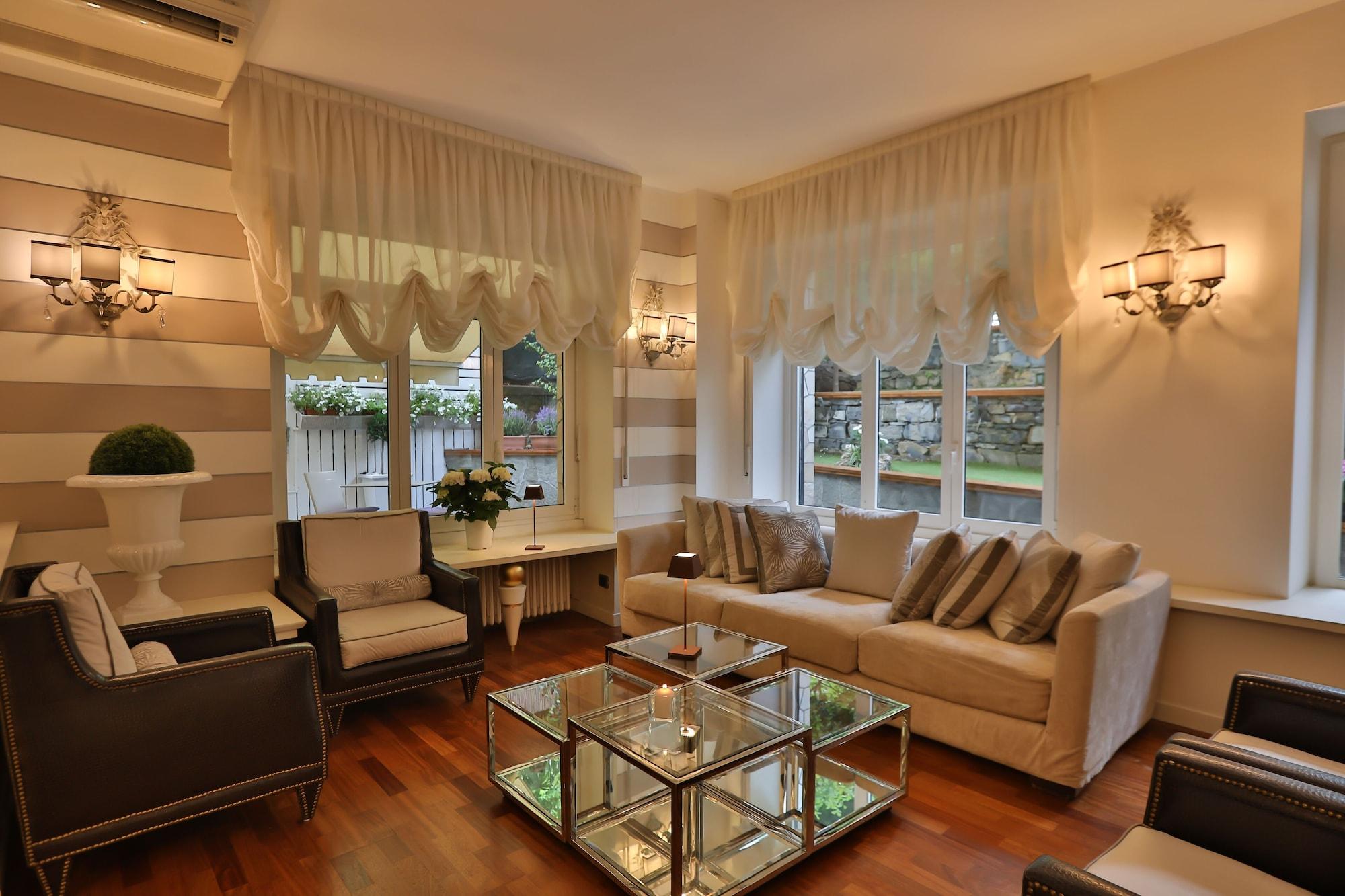 Vista Lobby Hotel Tigullio et de Milan