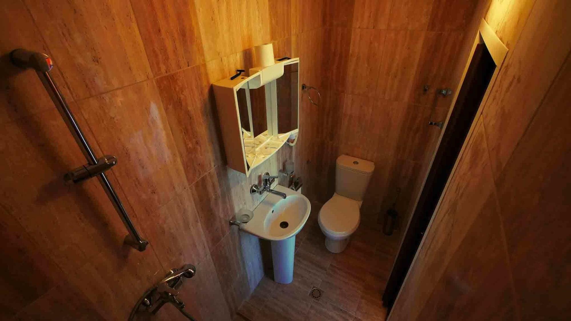 Equipamiento de Habitación Hotel Alabin Central