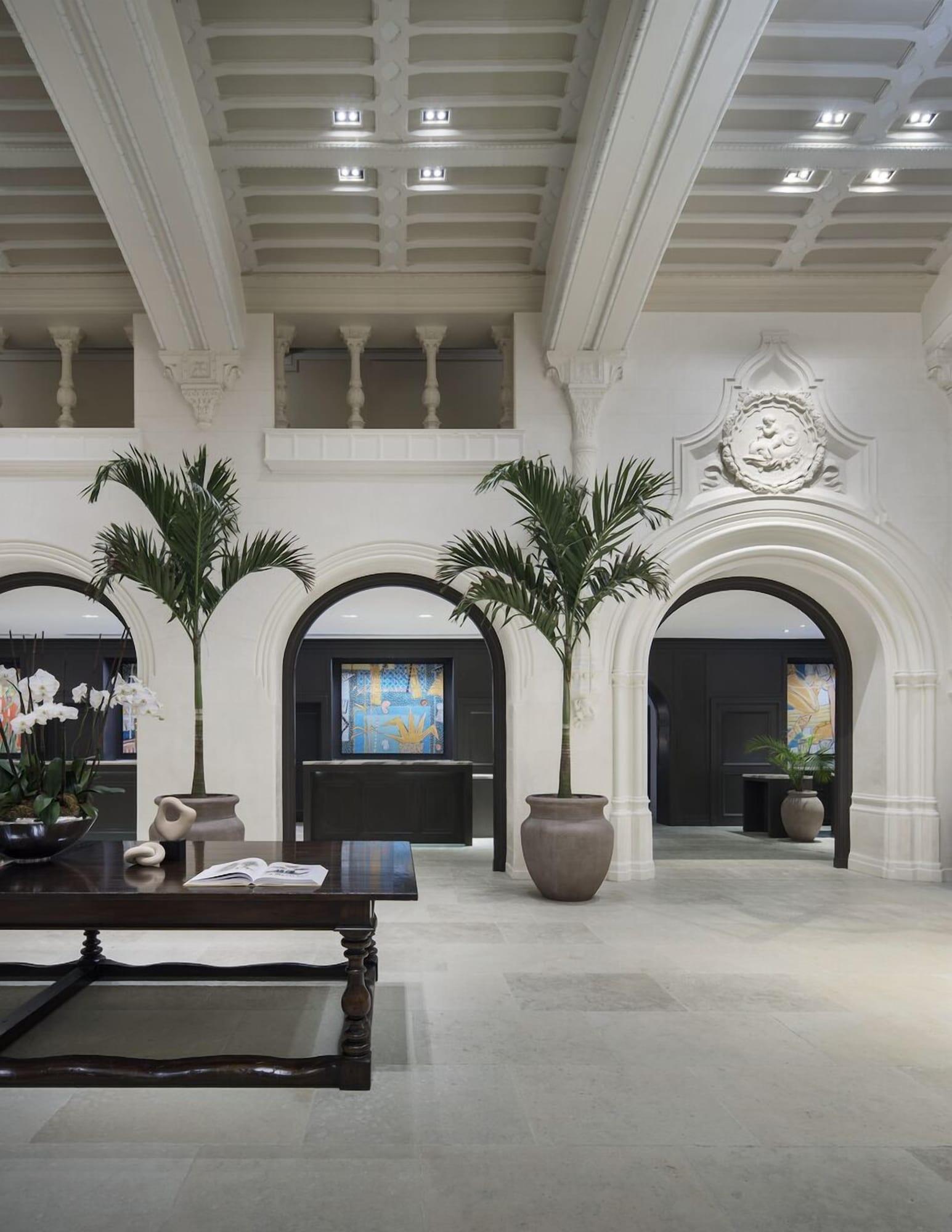 Vista Lobby Tower at The Boca Raton