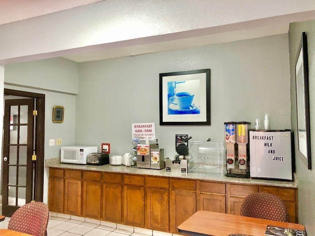 Restaurant Americas Best Value Inn & Suites Yukon Oklahoma City