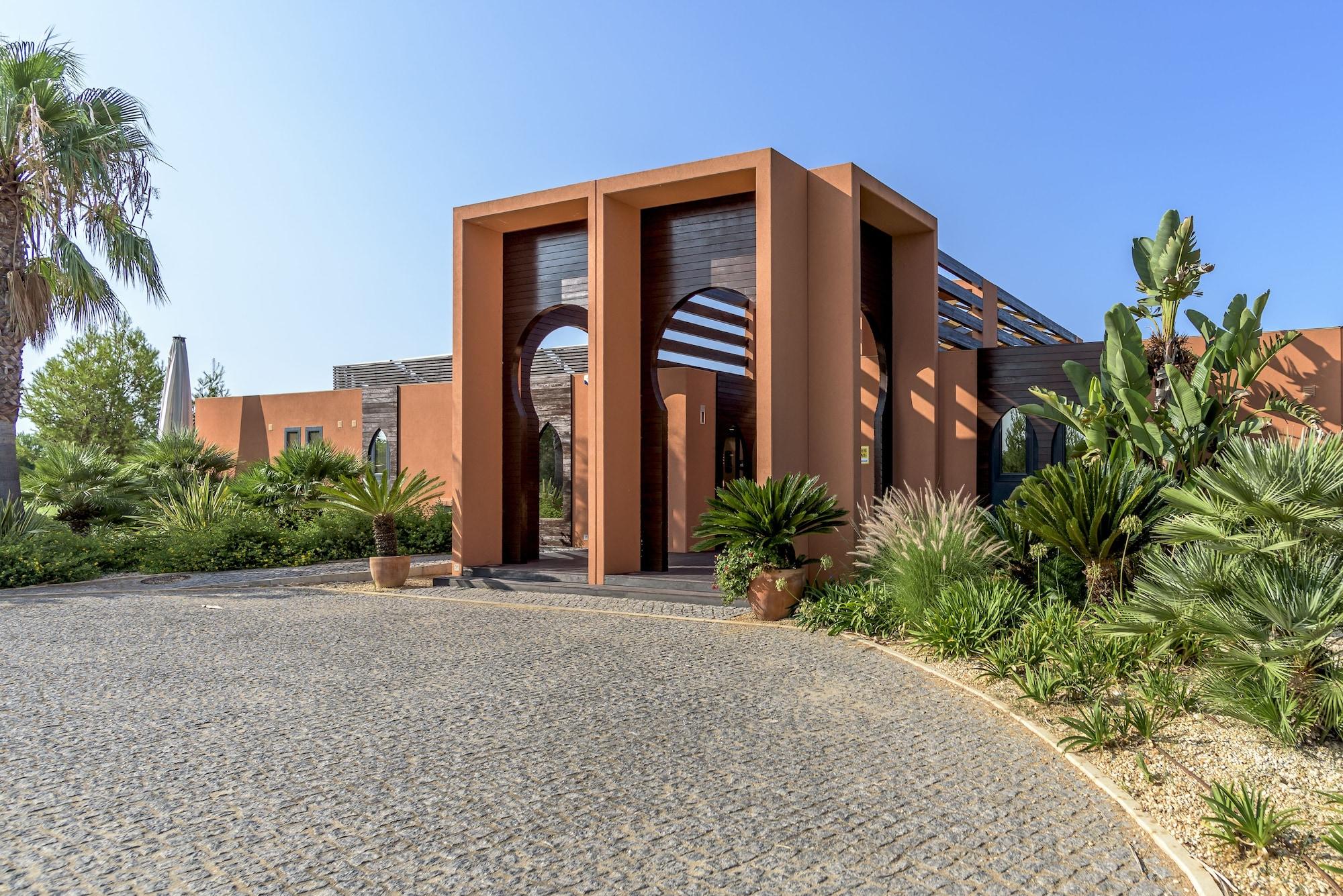 Gimnasio Amendoeira Golf Resort - Apartments and villas