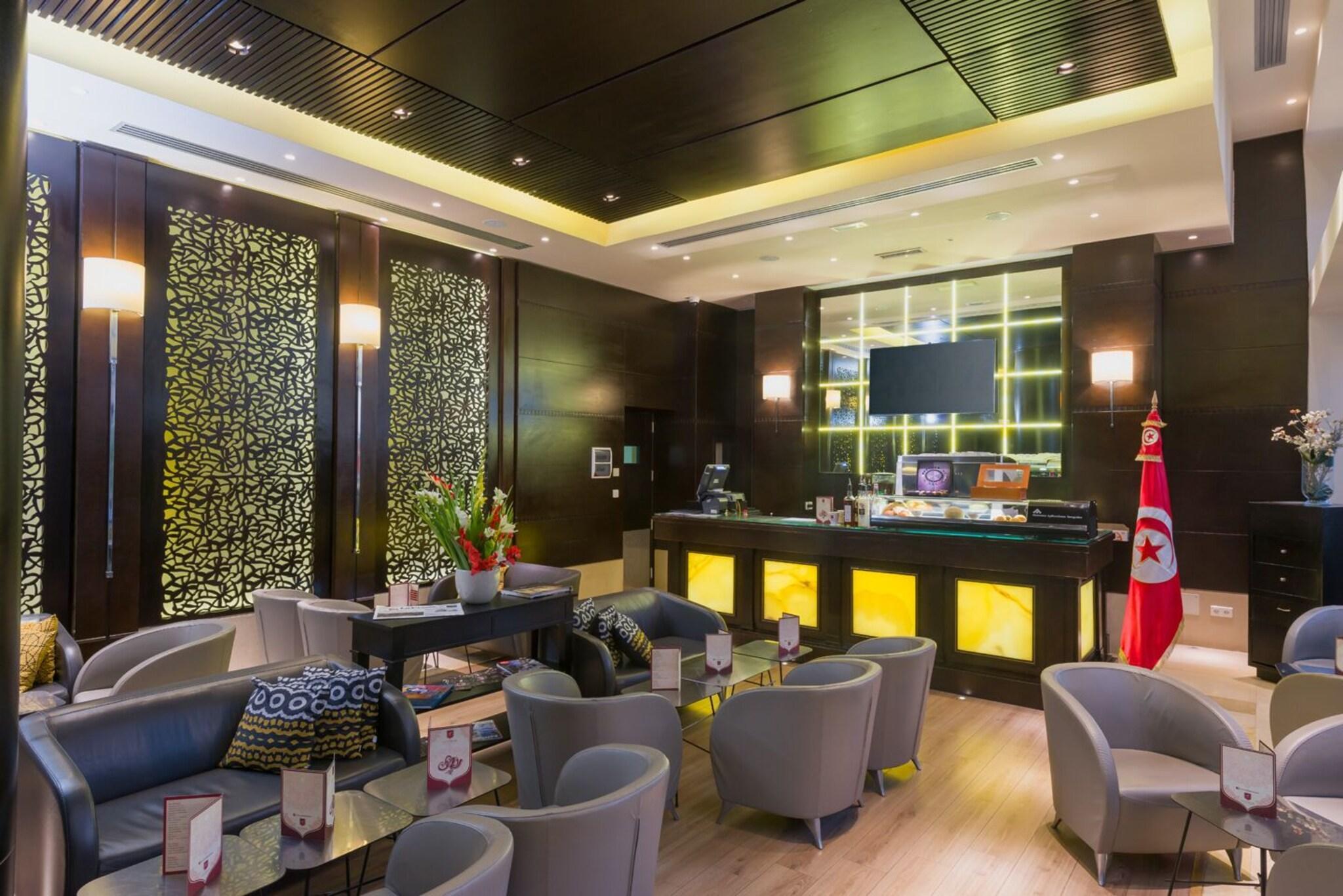 Bar/Salón Corail Suites Hotel