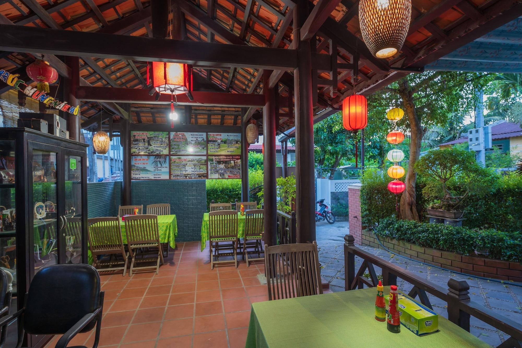 Restaurant Countryside Moon Homestay