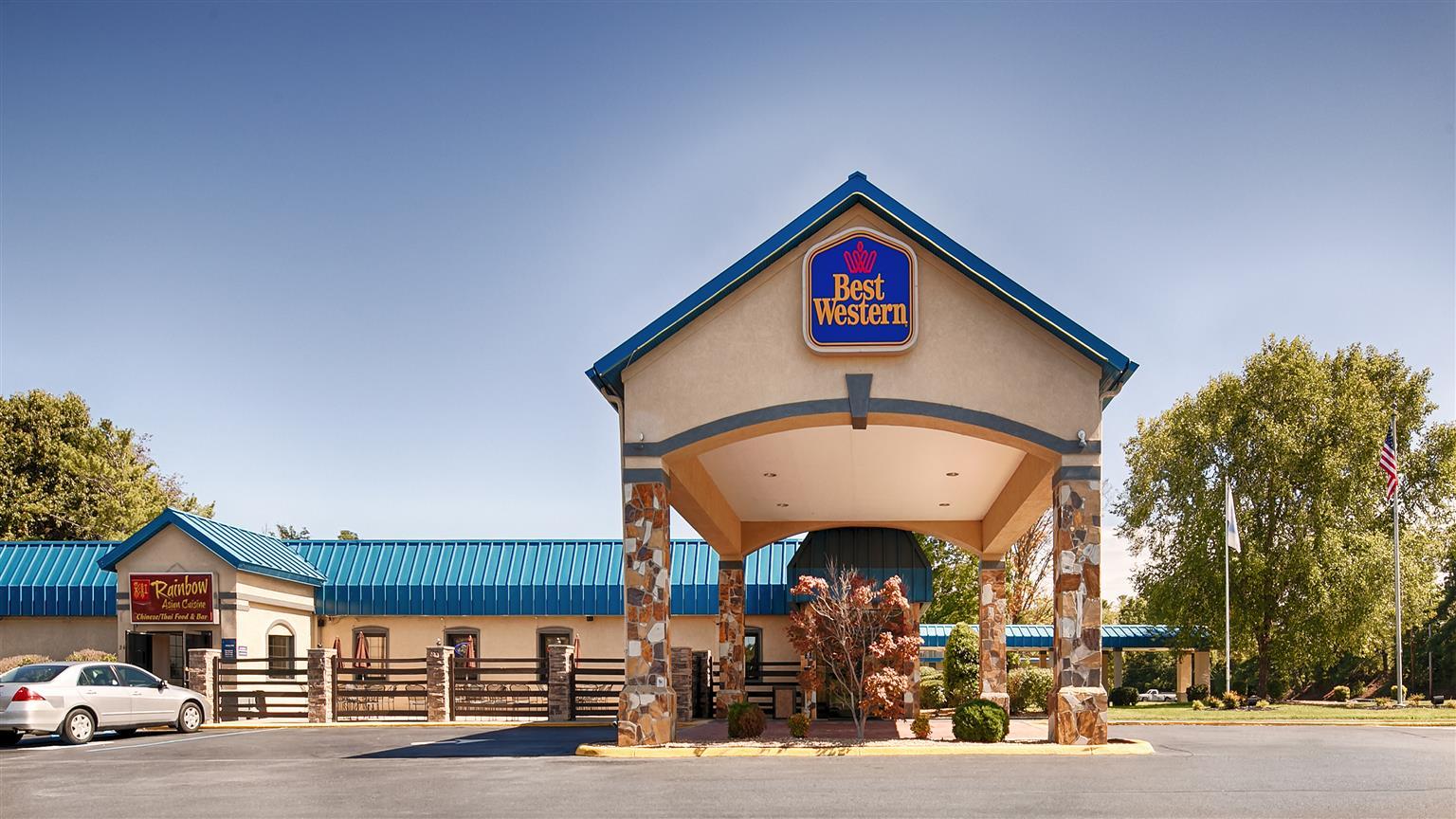 Vista Exterior Days Inn & Suites by Wyndham Johnson City
