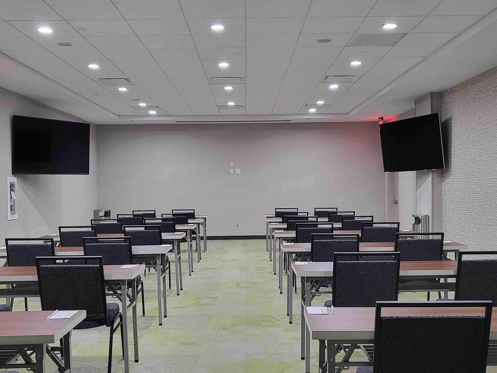 Sala de Reuniones Home2 Suites by Hilton Dallas Medical District Lovefield