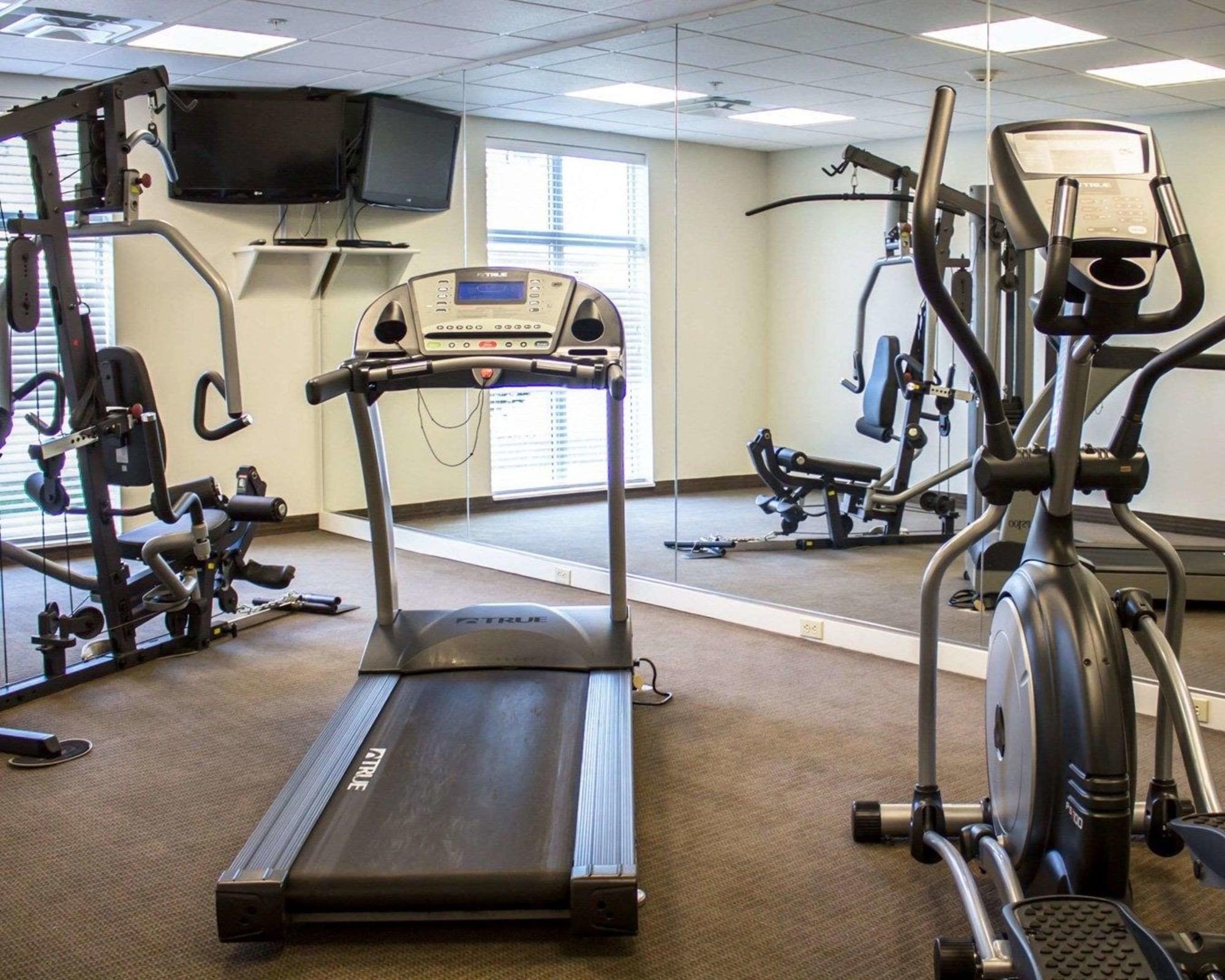 Gimnasio Sleep Inn & Suites Moundsville - Wheeling