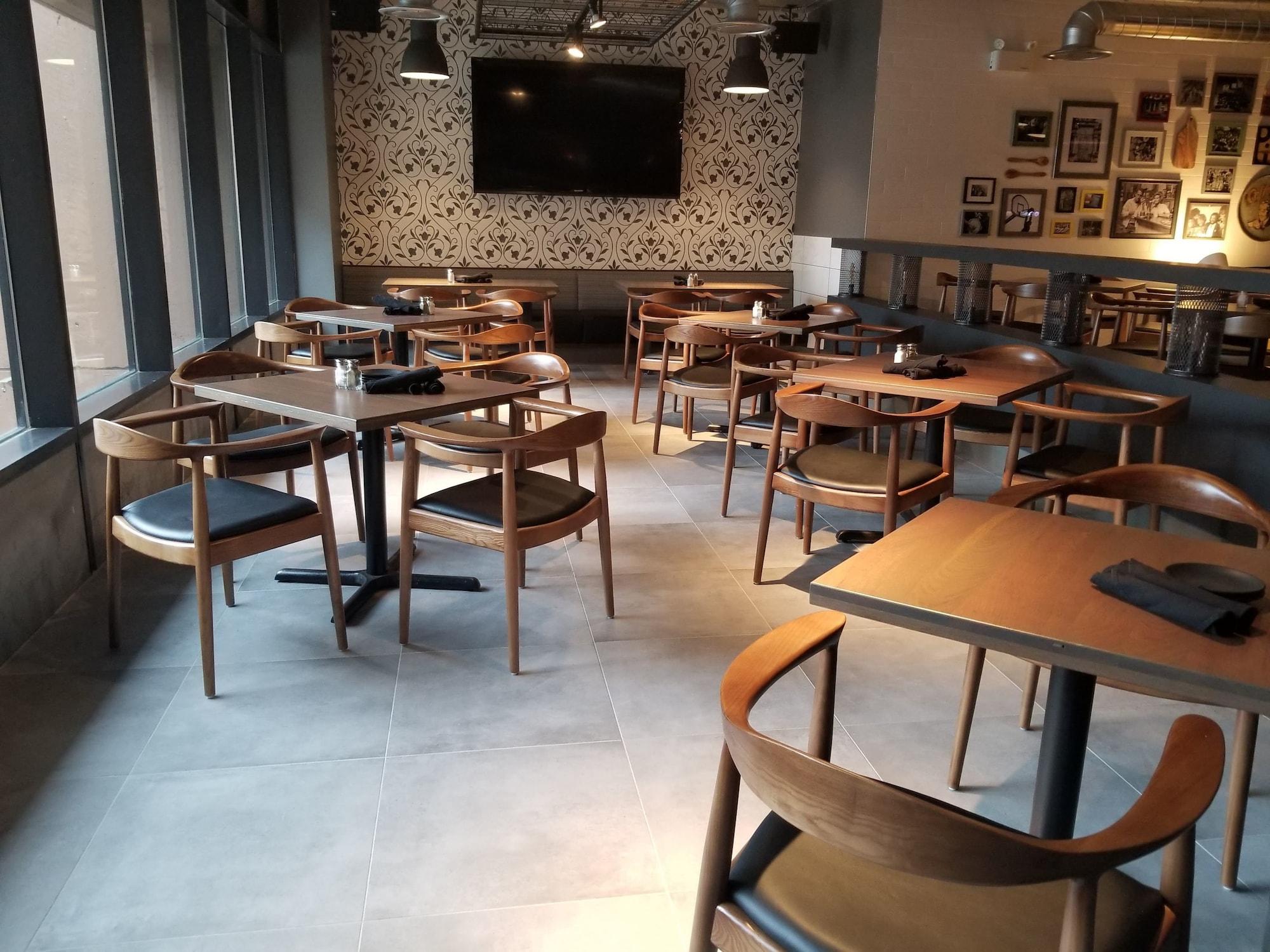 Restaurant Four Points by Sheraton Halifax