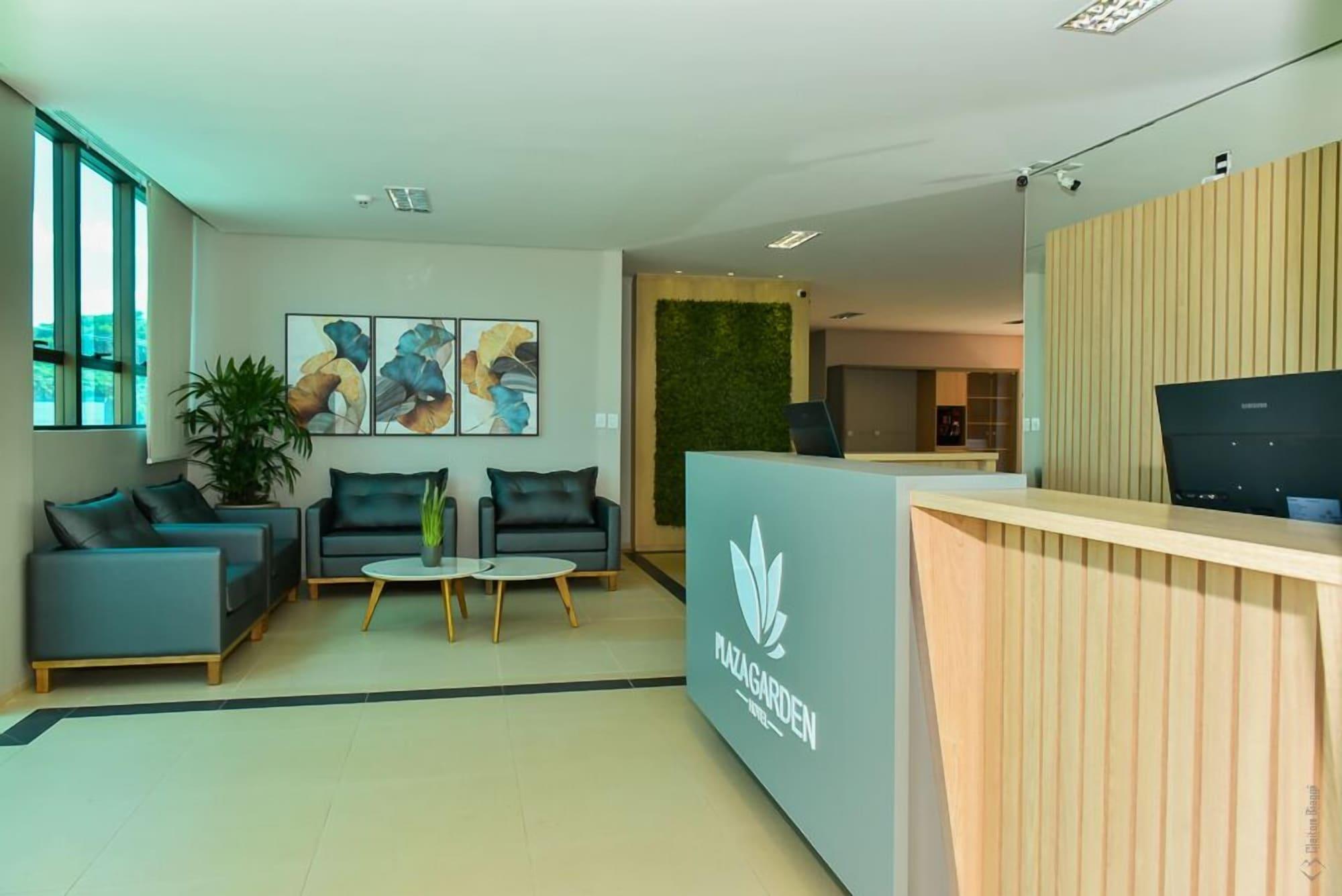 Vista Lobby Hotel Plaza Garden