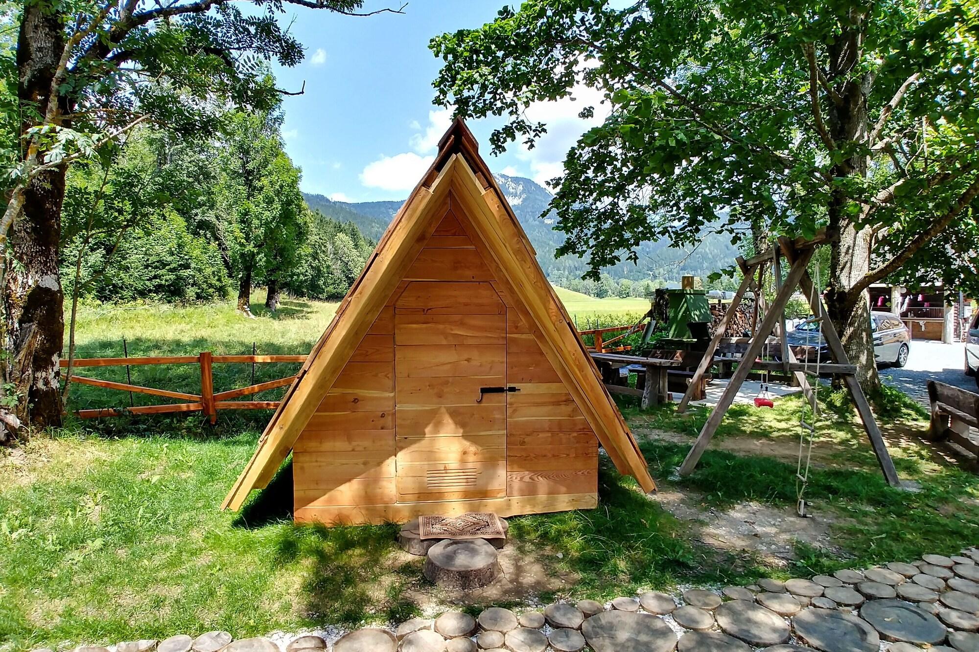 Vista Lobby Cvet gora - Camping, Glamping and Accomodations - Hostel