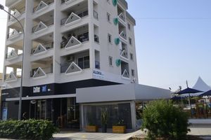 Alojamiento - Alora Apartments