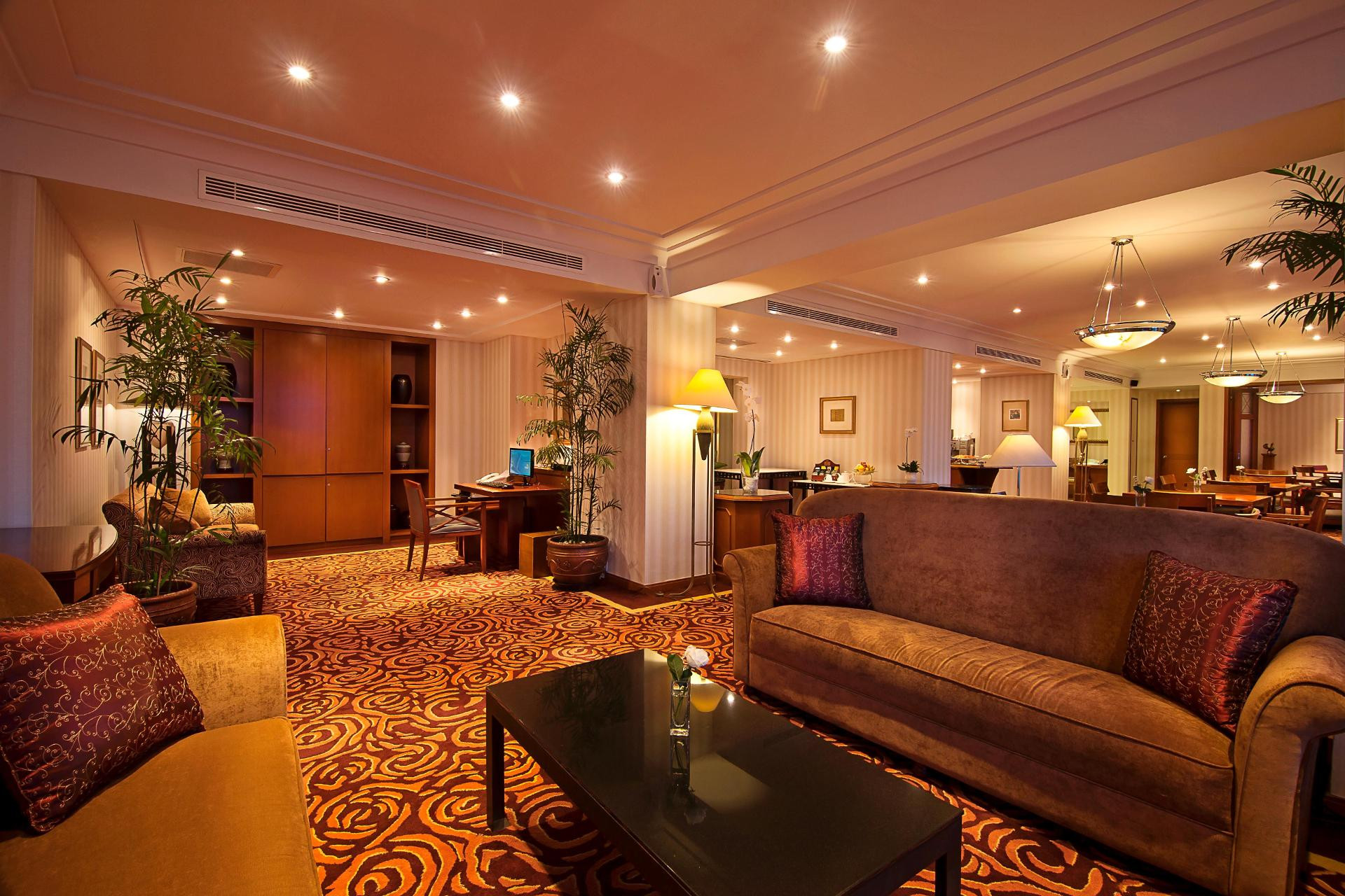 Restaurant REDTOP Hotel & Convention Center