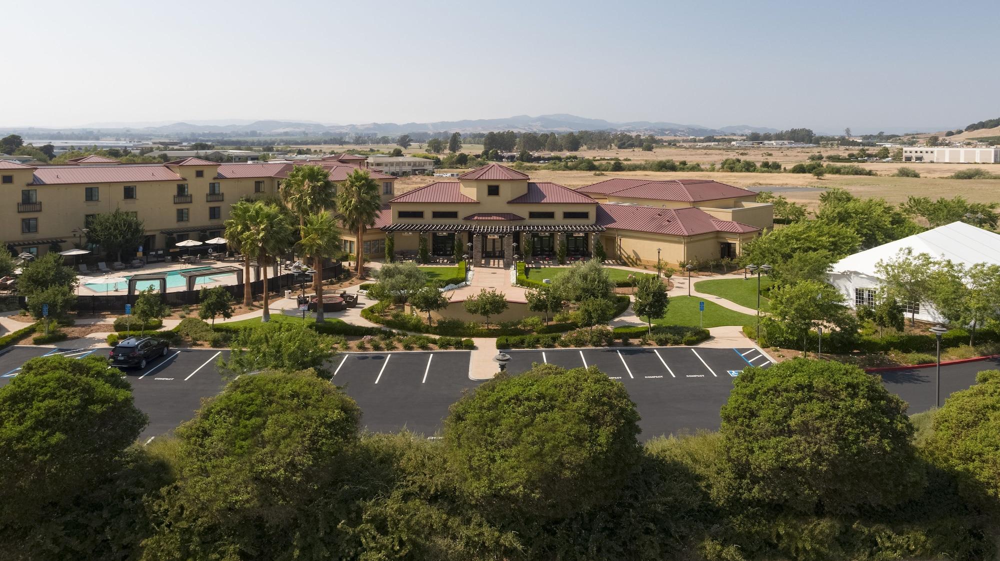 Vista Exterior SpringHill Suites Napa Valley