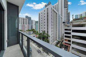 Hotel - Brickell Skyline- Pool, Gym, and Central Location