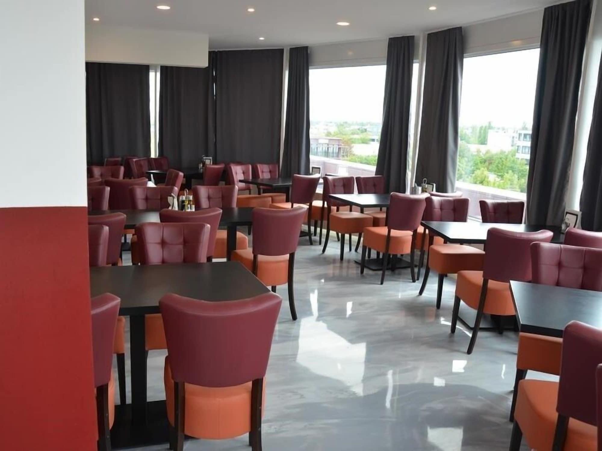 Restaurant C & N Hostel Munich