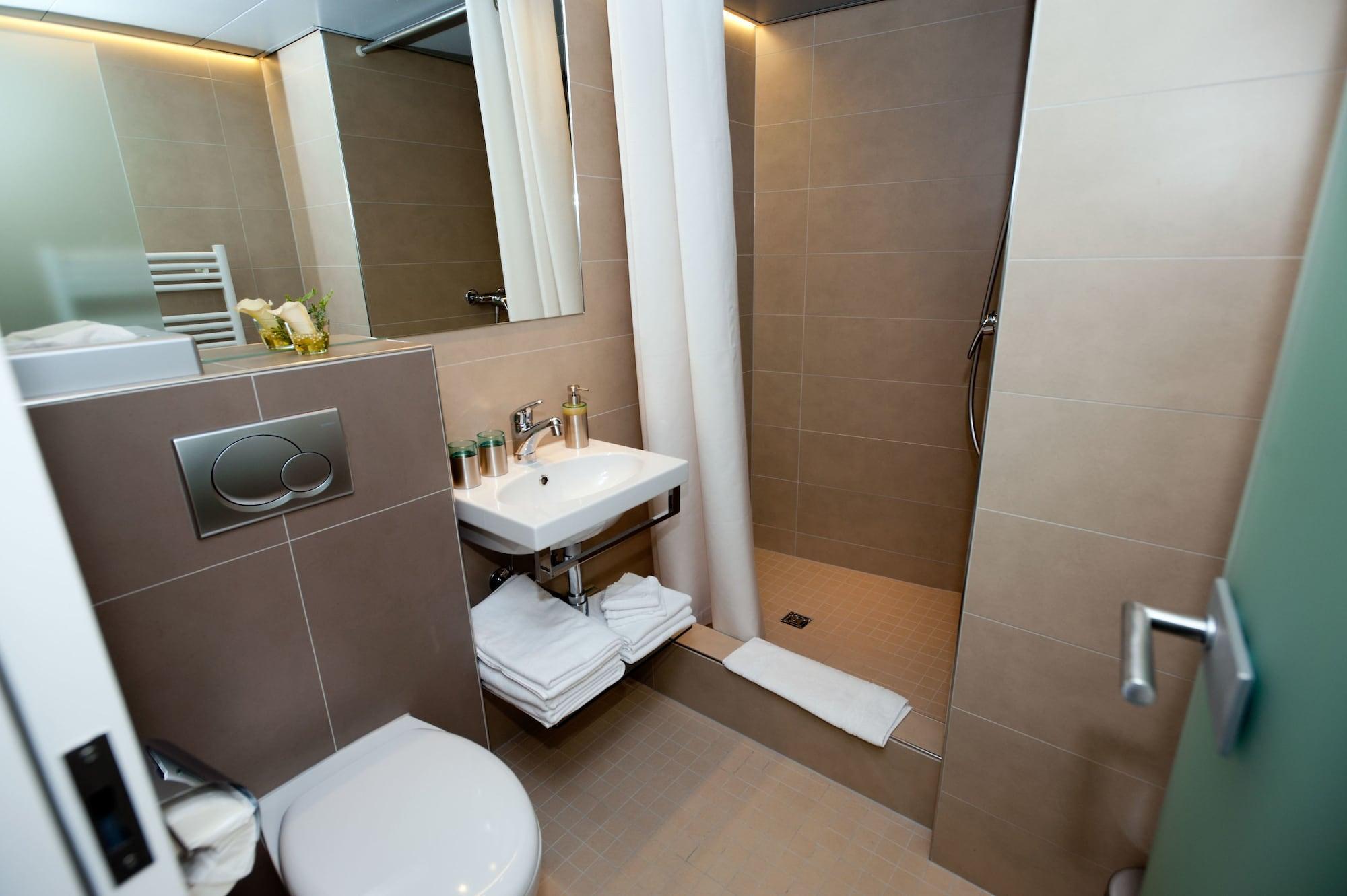 Equipamiento de Habitación Hotel Alexander