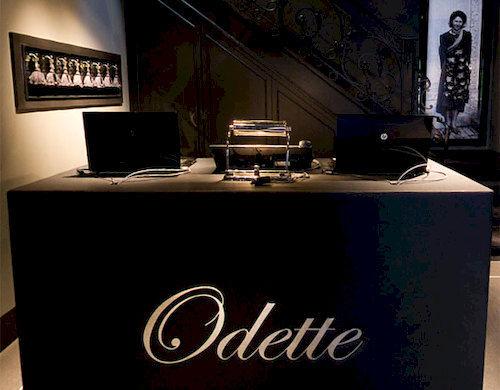 Odette En Ville by Google