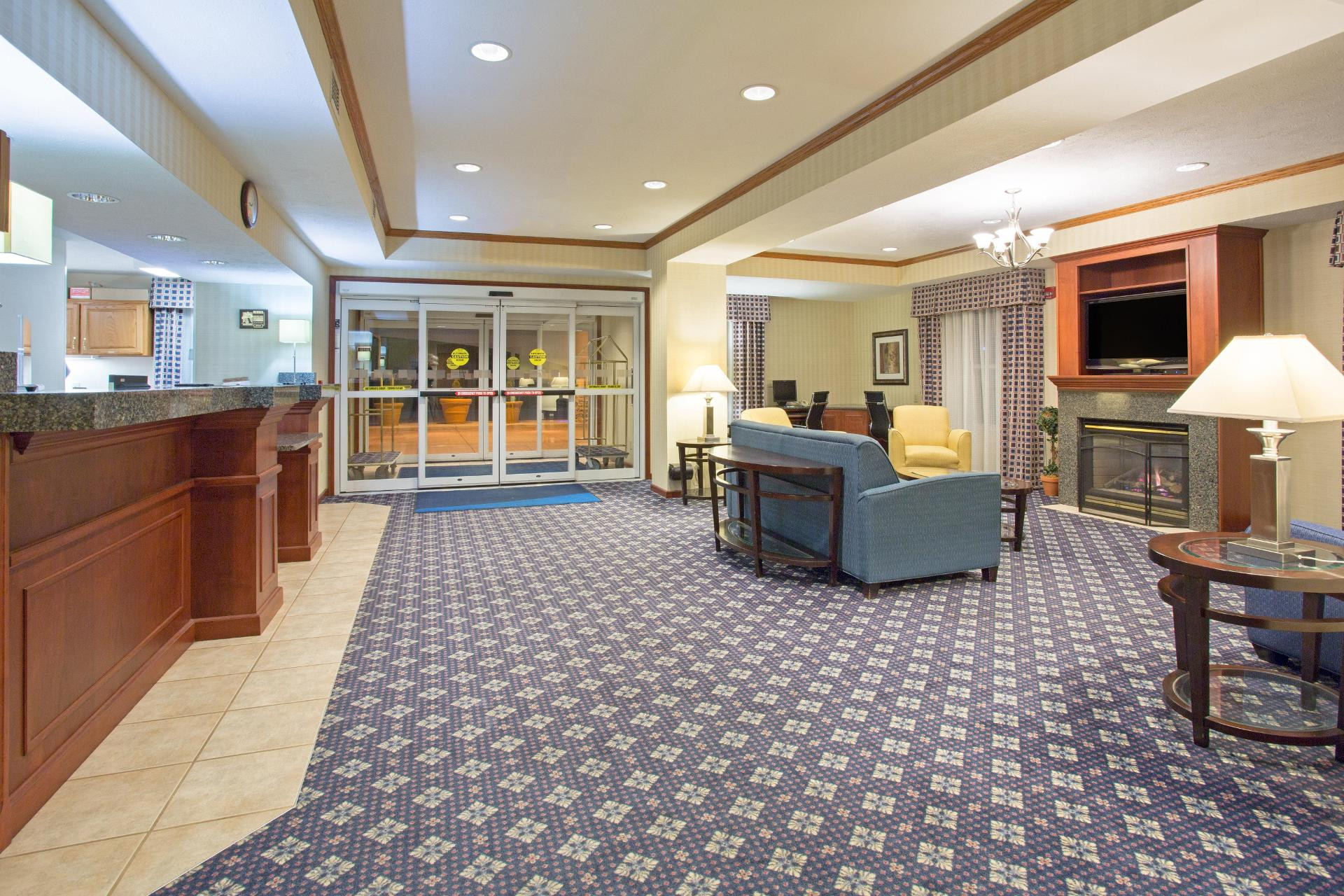 Vista Lobby Abilene Inn & Suites