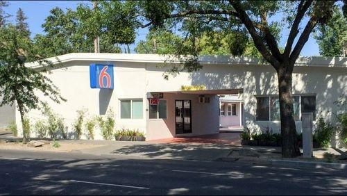 Varios Travelodge by Wyndham Sacramento Convention Center