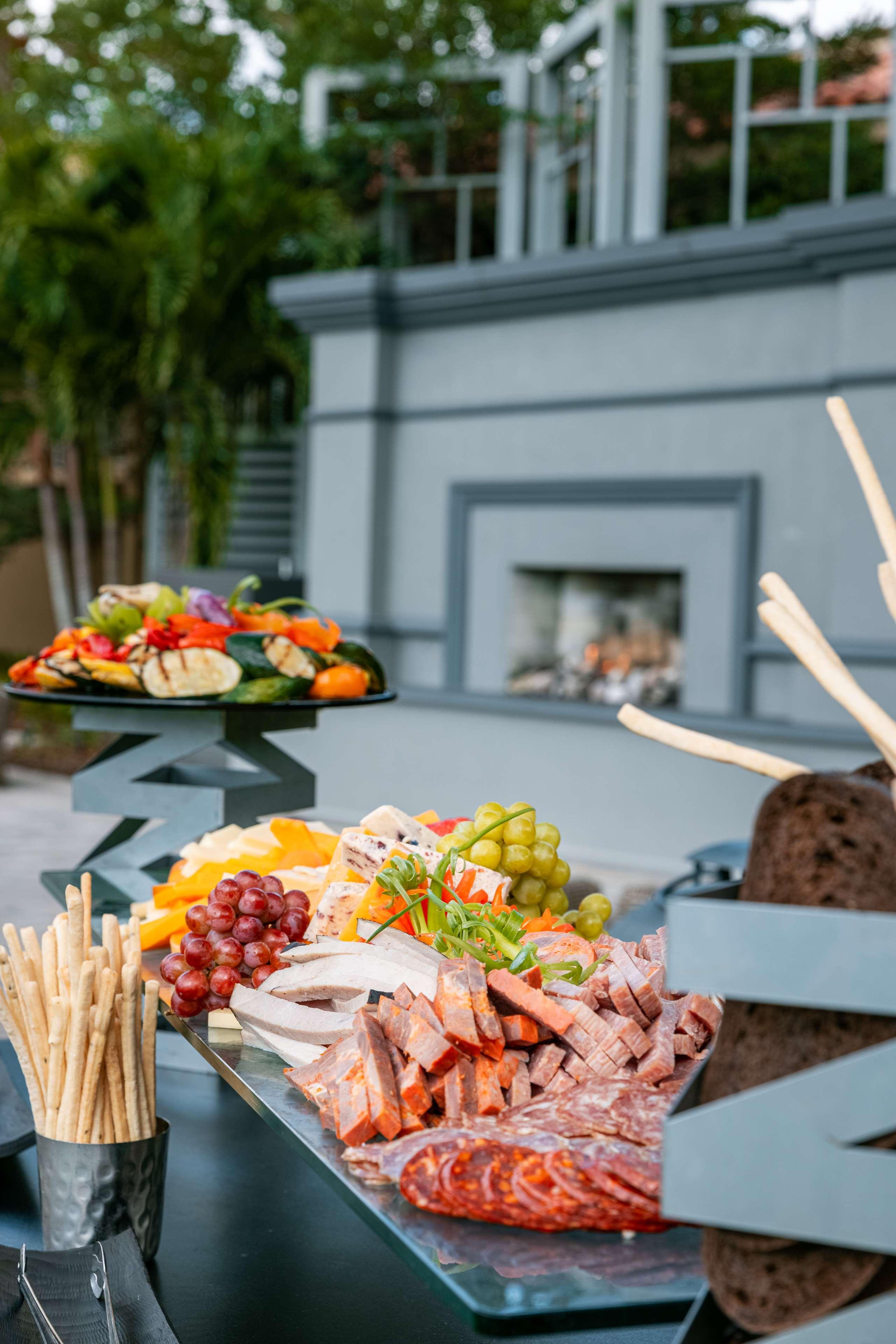 Restaurant DoubleTree by Hilton Orlando Theme Park Resort