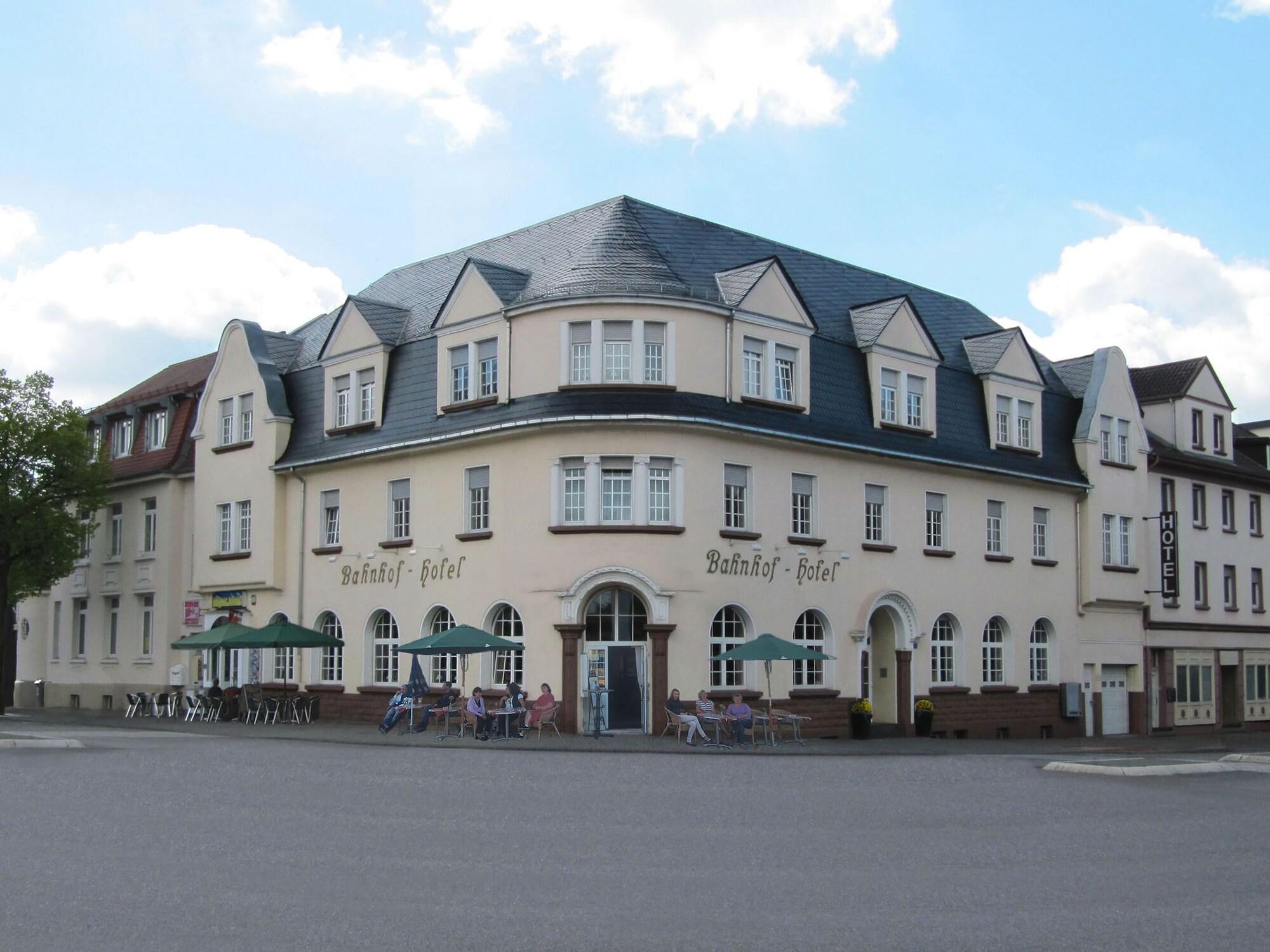 Vista Exterior Bahnhof-Hotel Saarlouis