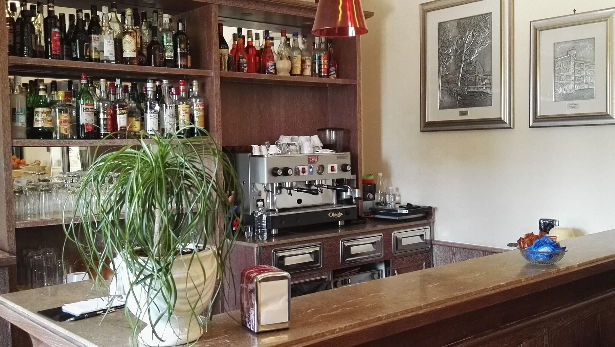 Bar/Salón Borgo del Mare