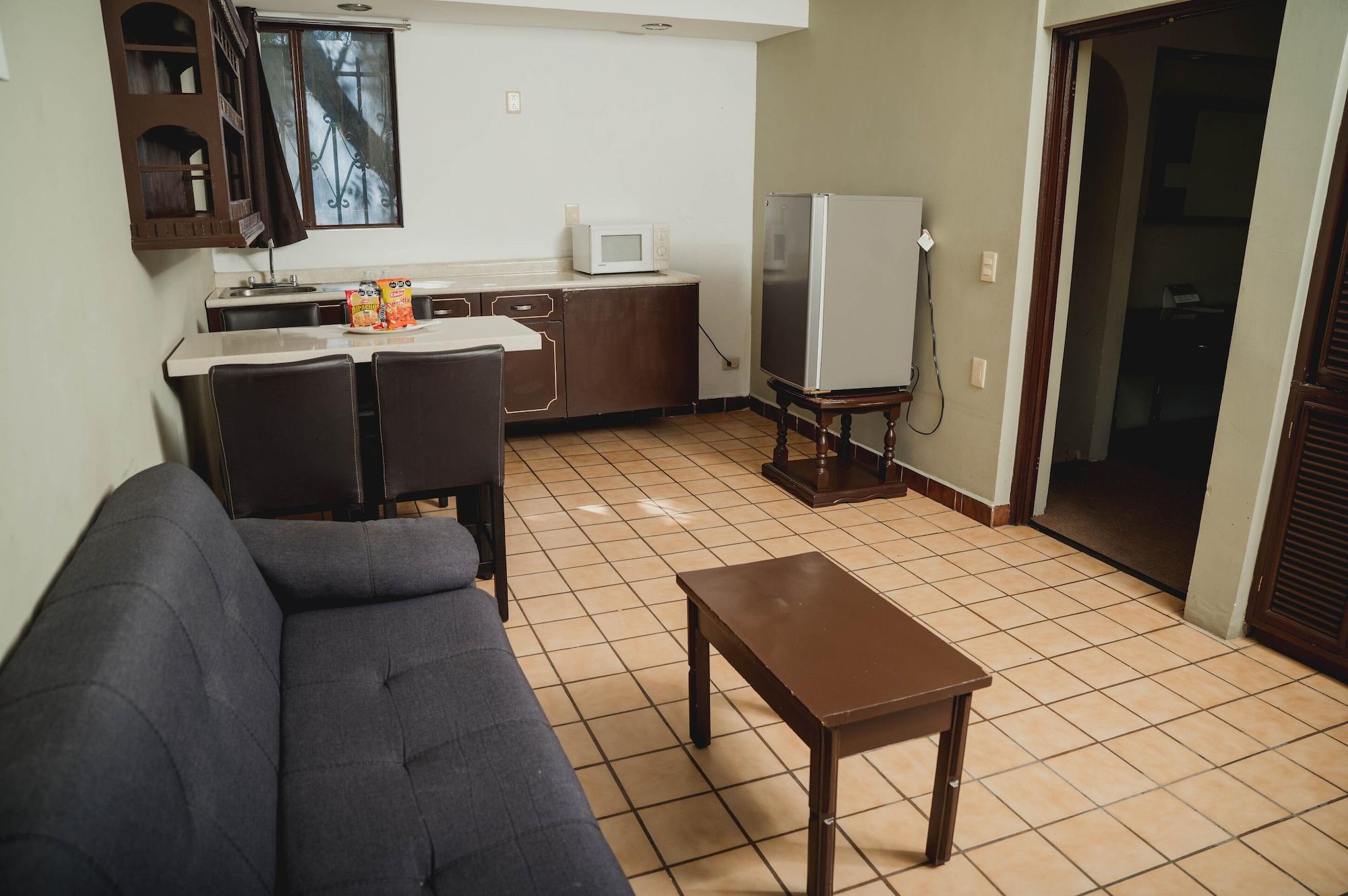 Habitación Hotel La Fuente, Saltillo