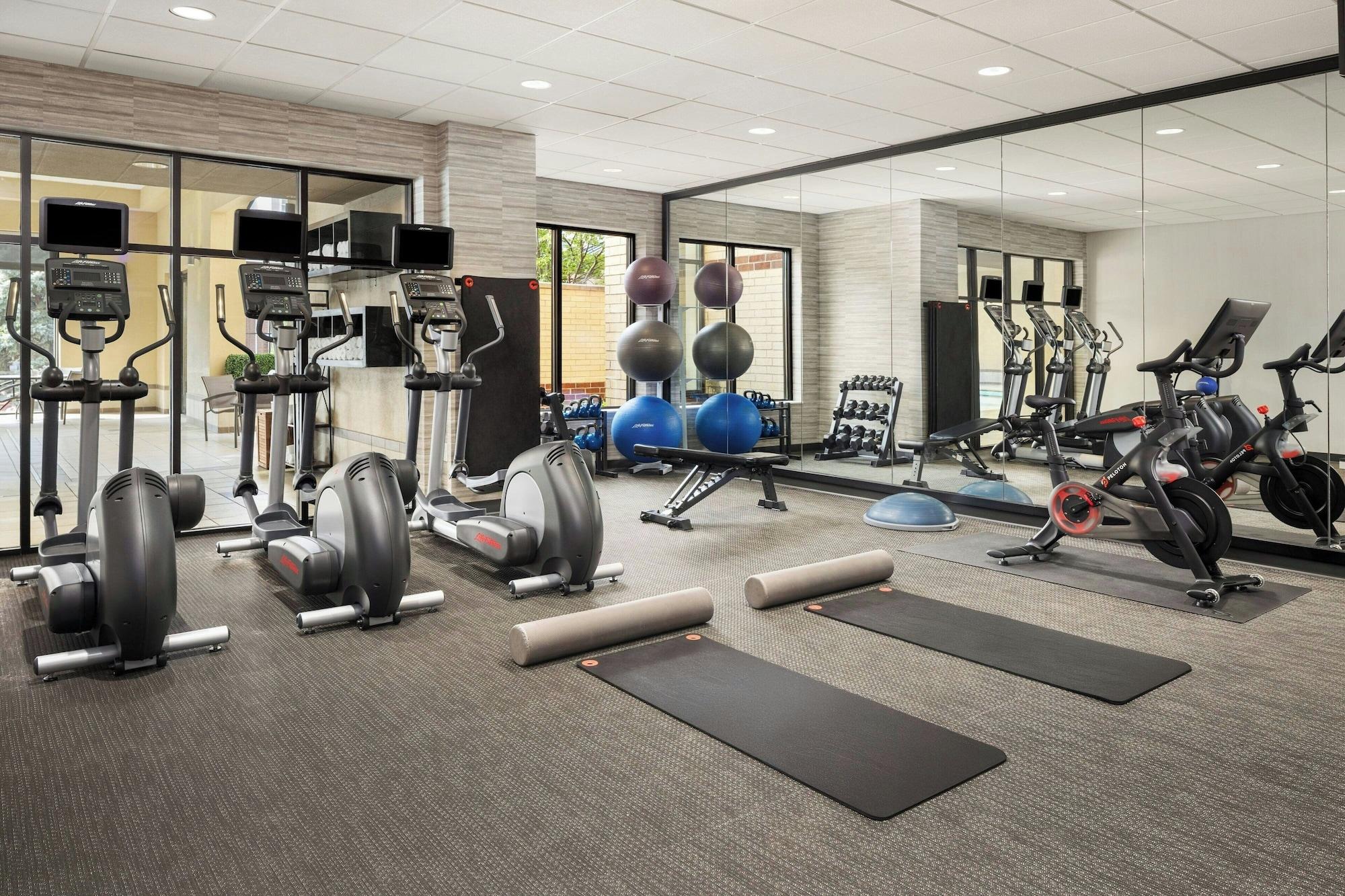 Gimnasio Courtyard by Marriott Bloomington by Mall of America