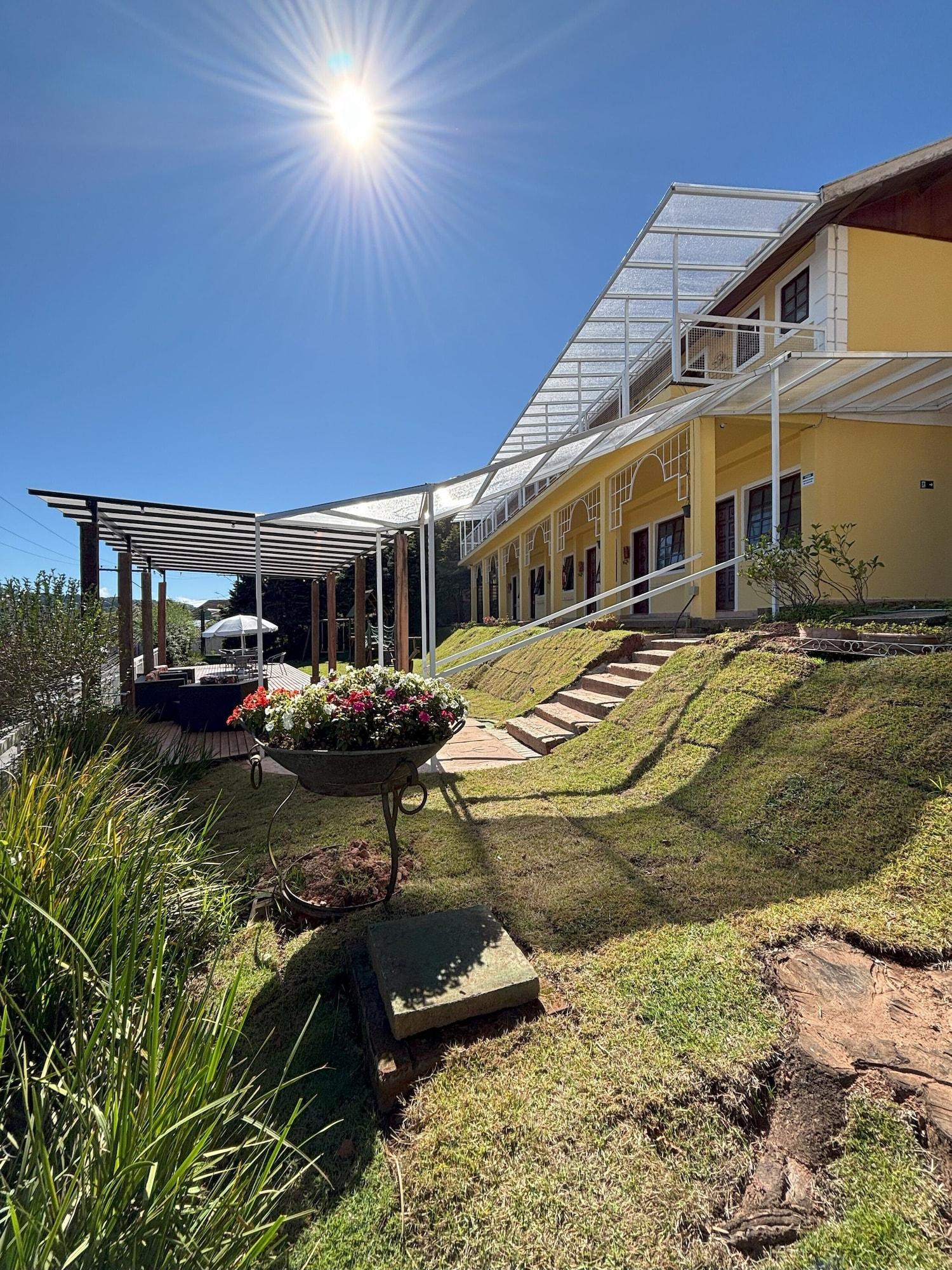 Vista Exterior Pousada Portal das Cerejeiras