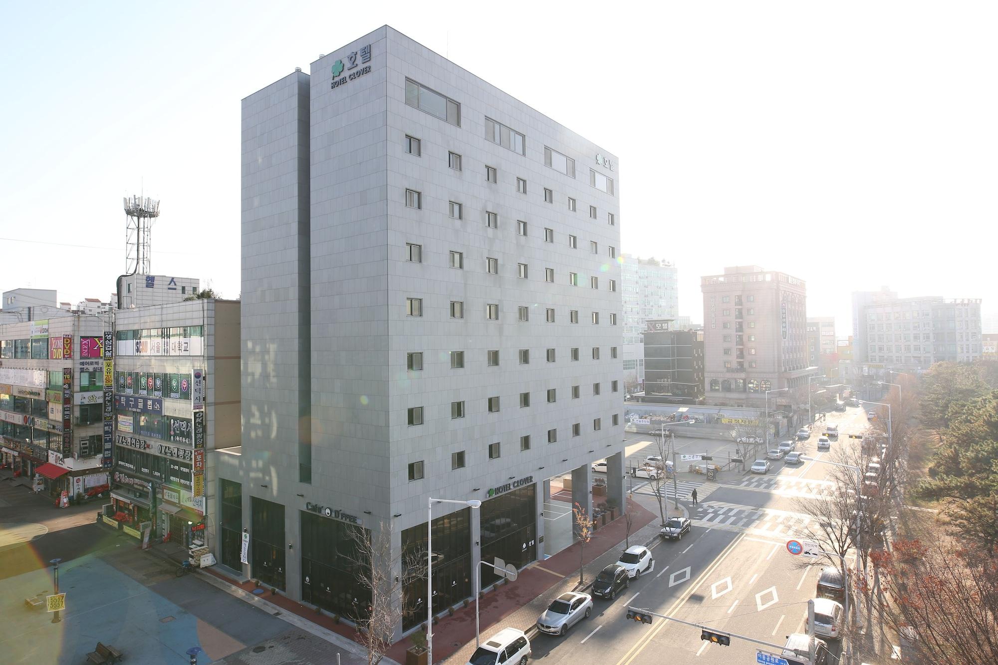 Varios Hotel Clover