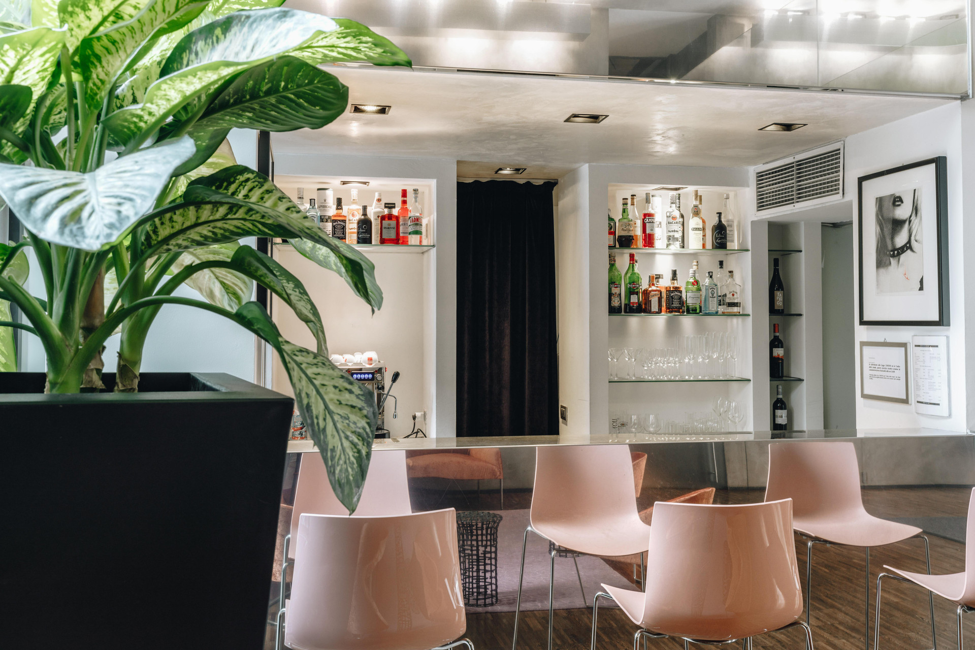 Bar/Salón Delle Arti Design