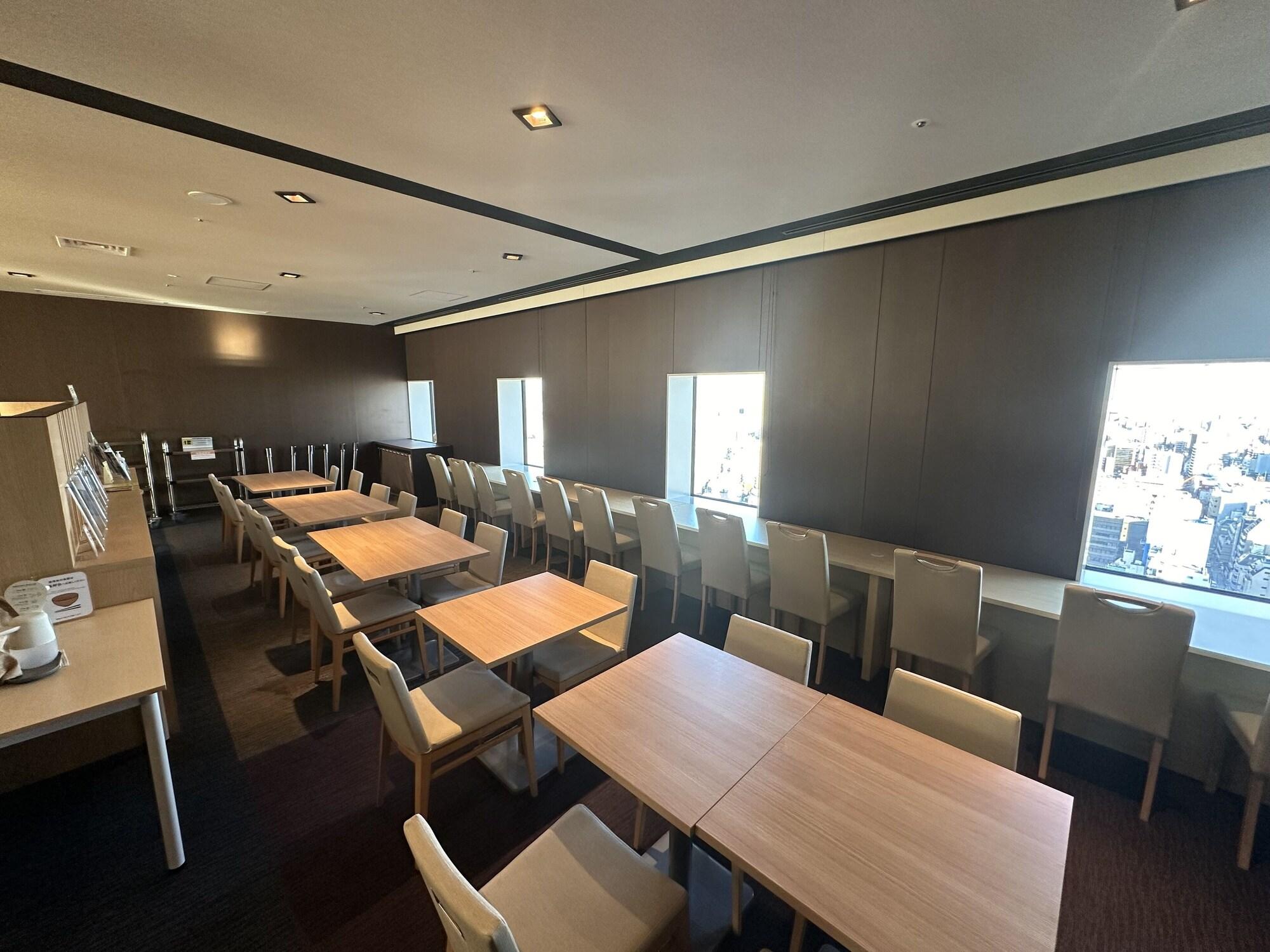 Vista Lobby Hotel Crown Hills Ueno Premier