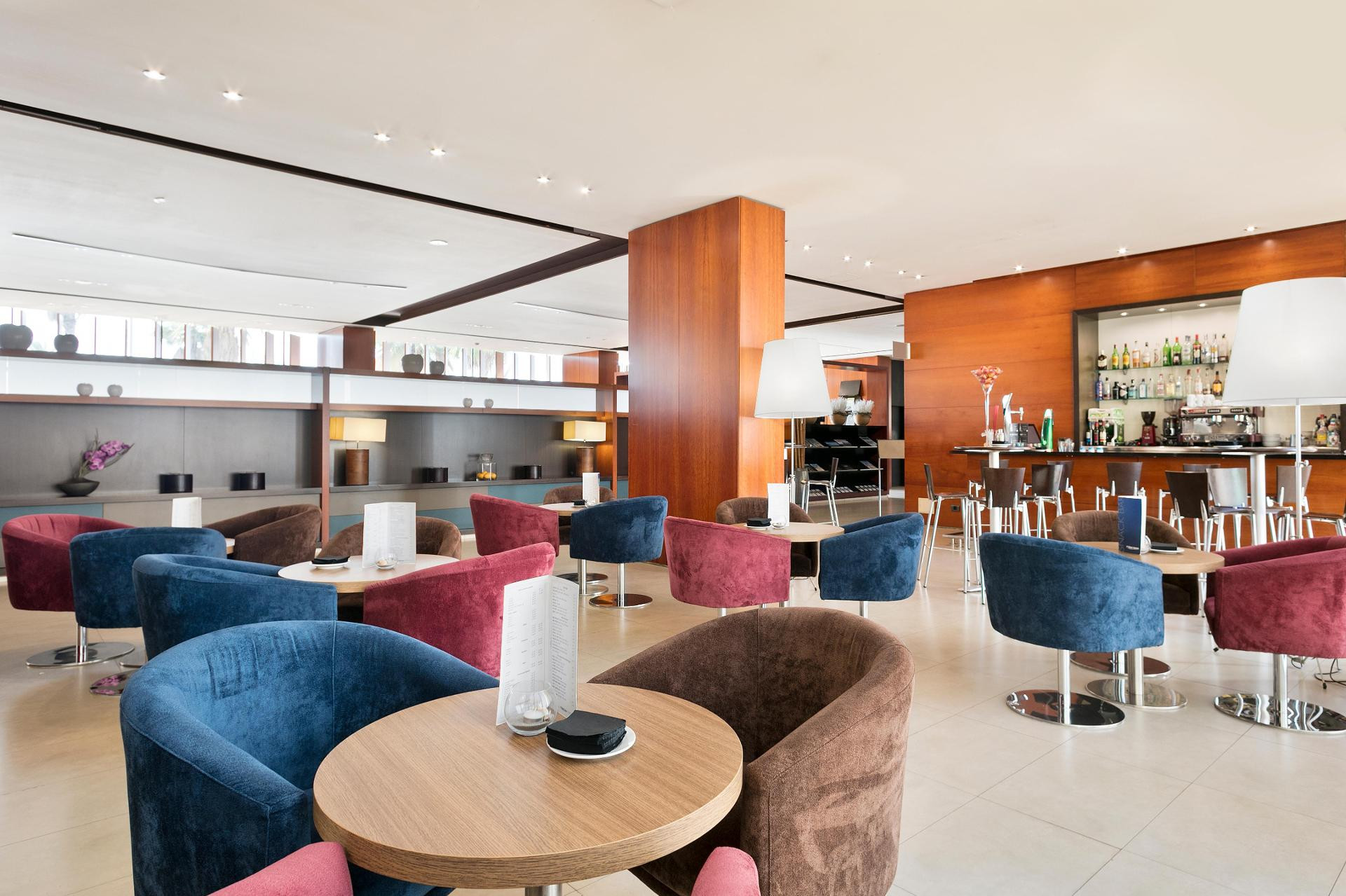 Bar/Salón Hotel Best Front Maritim