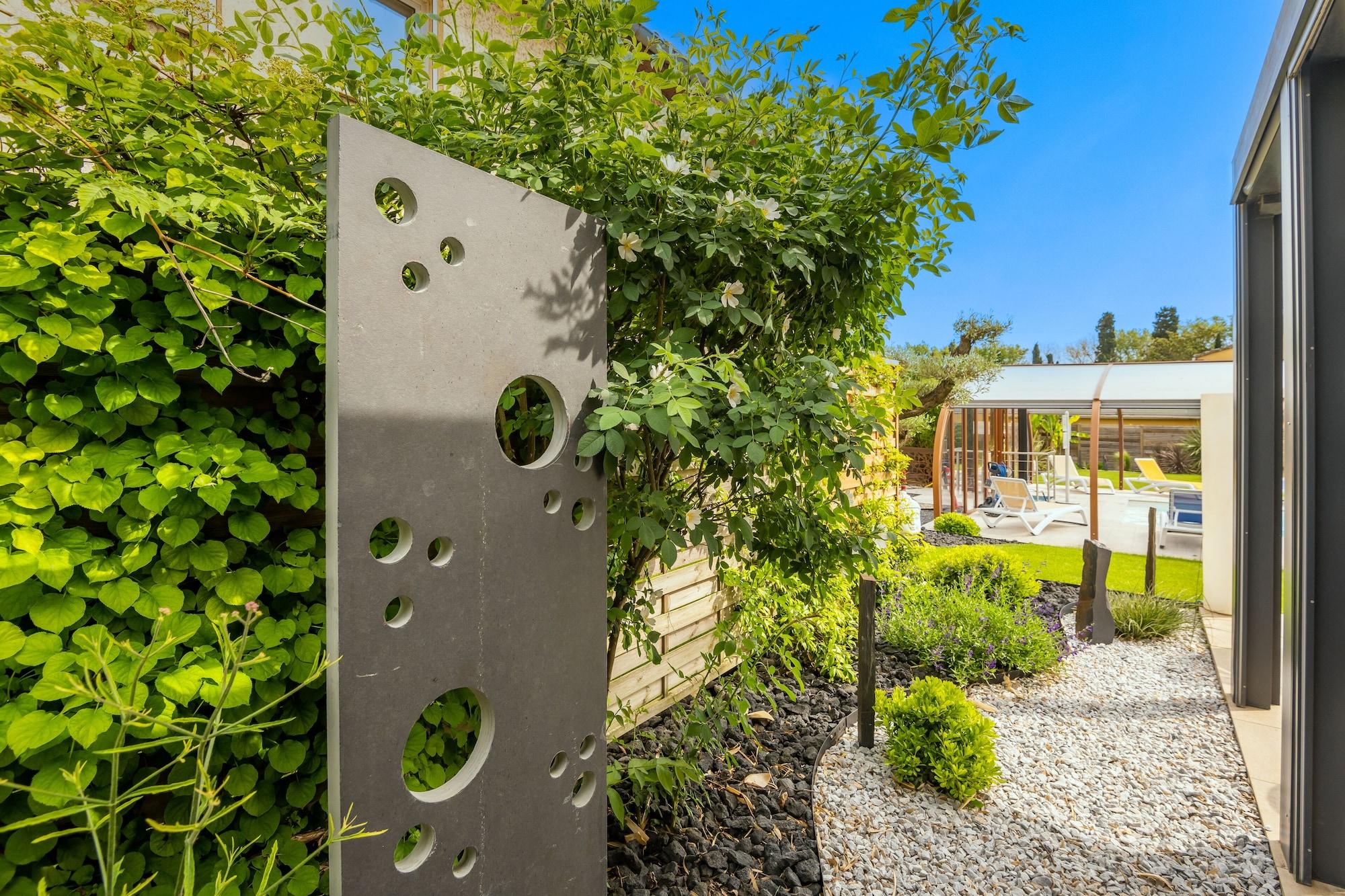 Vista Exterior Hotel Restaurant Le Clos Fleuri