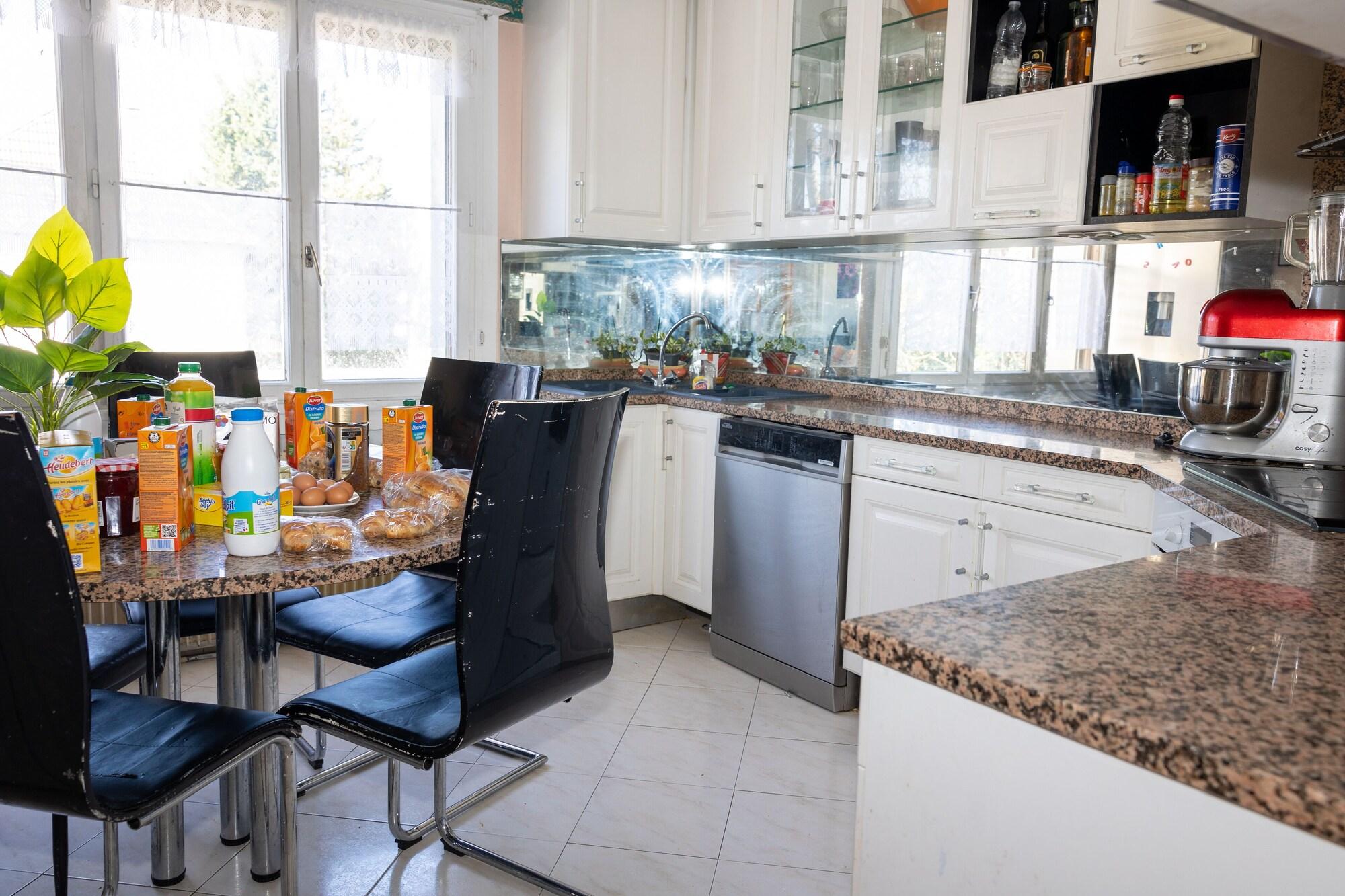 Bar/Salón Paradis Chambres d'hôtes spa & jacuzzi