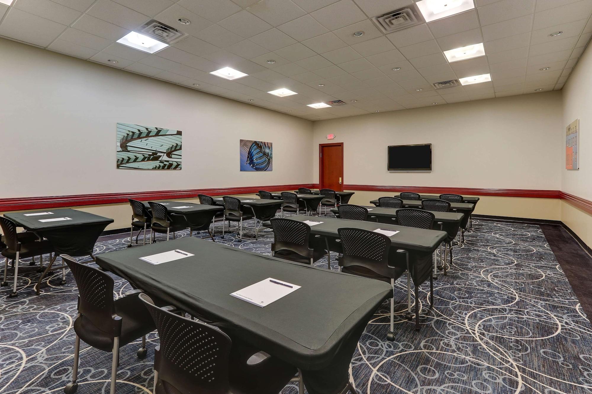 Sala de Reuniones DoubleTree by Hilton St. Louis Forest Park
