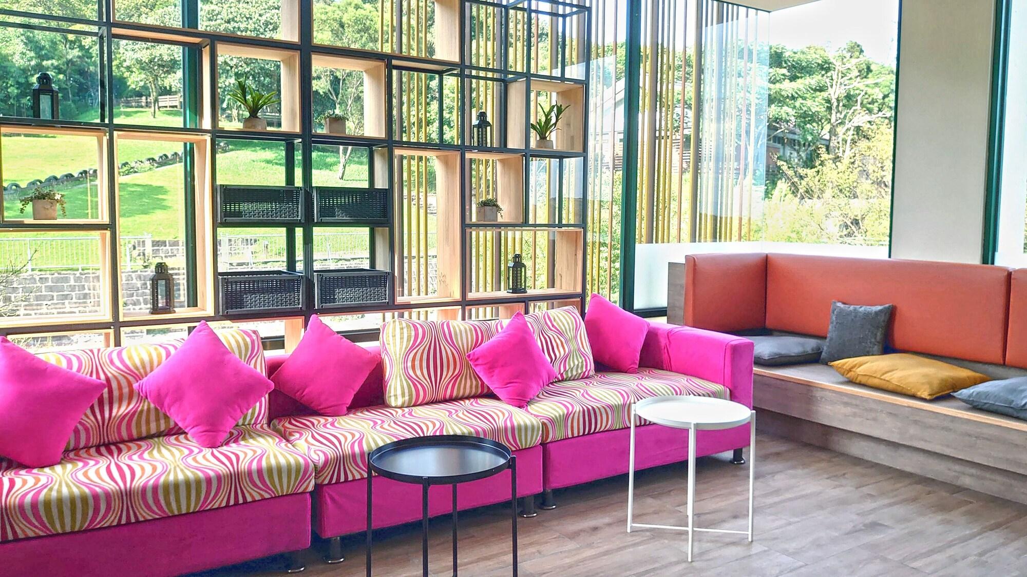 Vista Lobby Yanmin Hot Spring Resort