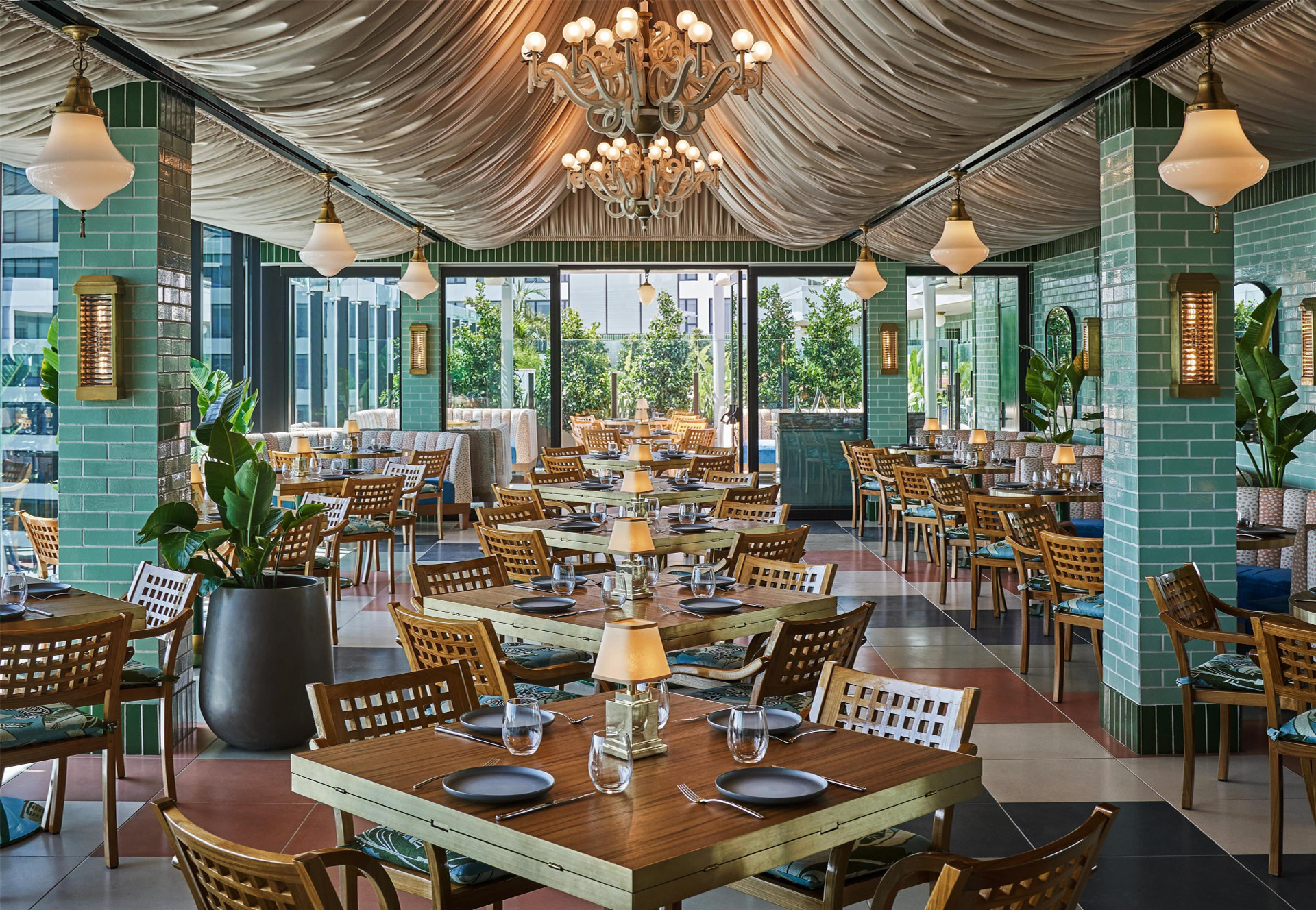 Restaurant The Sun Rose West Hollywood