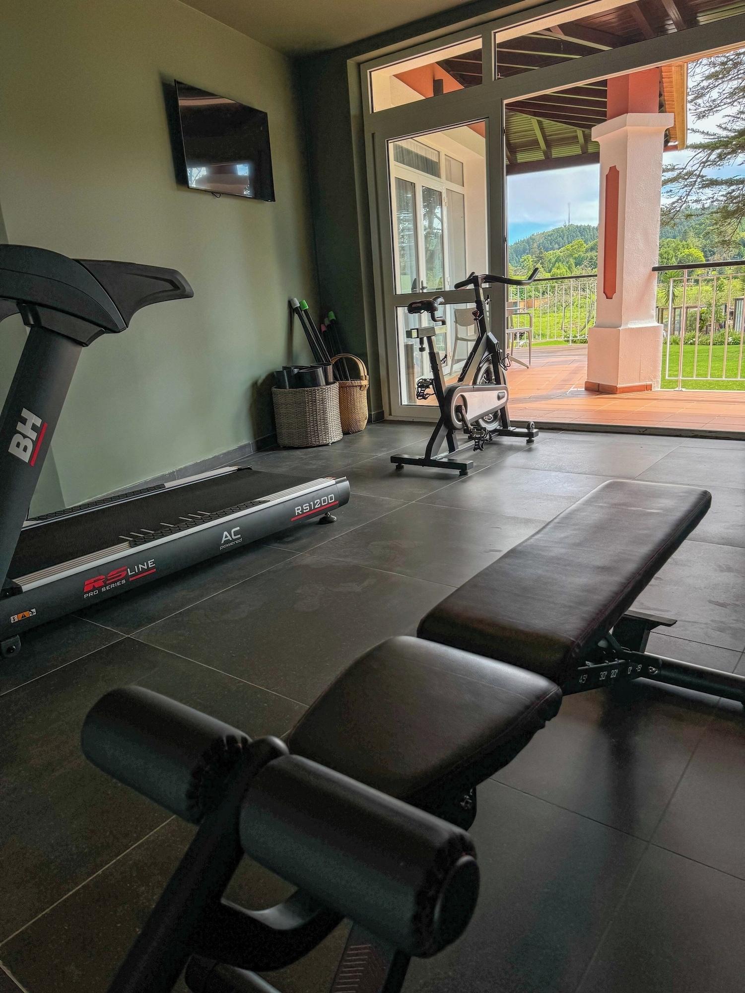 Gimnasio Enotel Santo da Serra