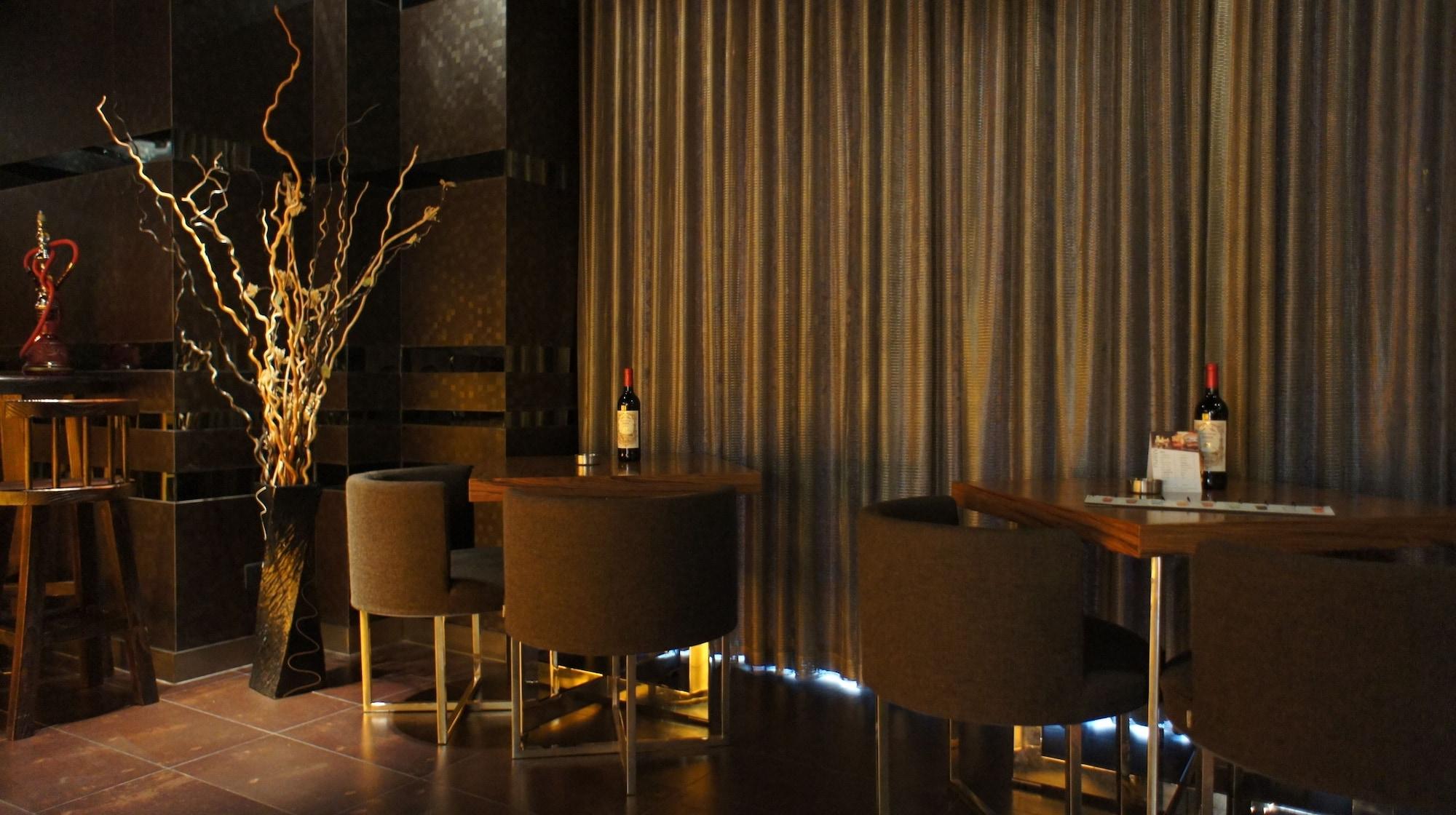 Bar/Salón Qingdao Housing International Hotel