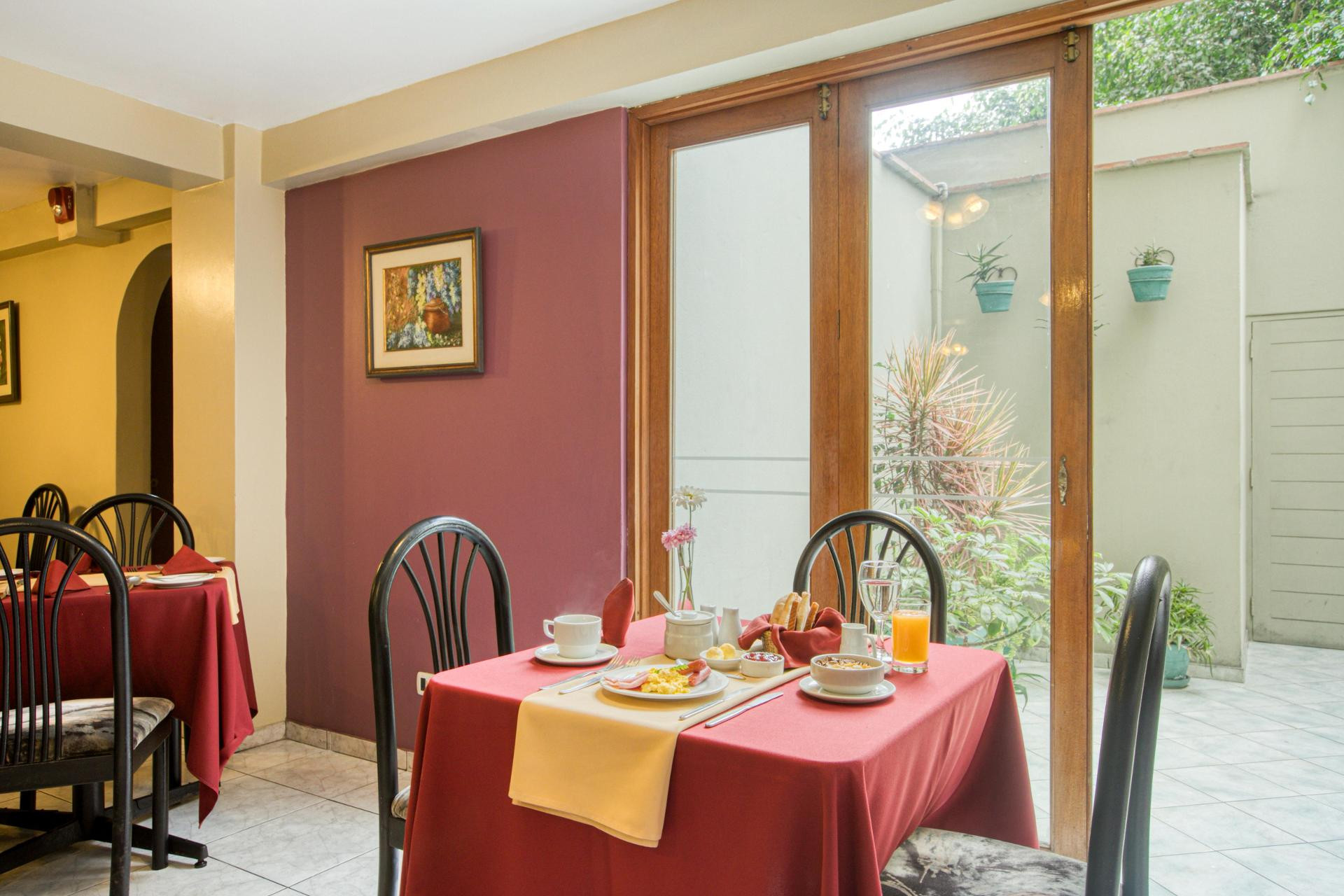 Restaurant Embajadores Hotel