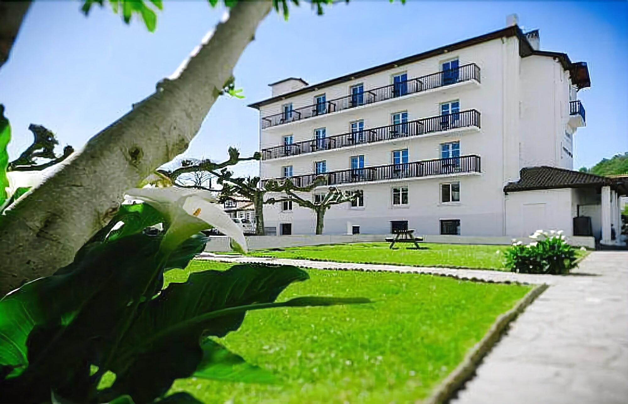 Varios Hôtel Bonnet