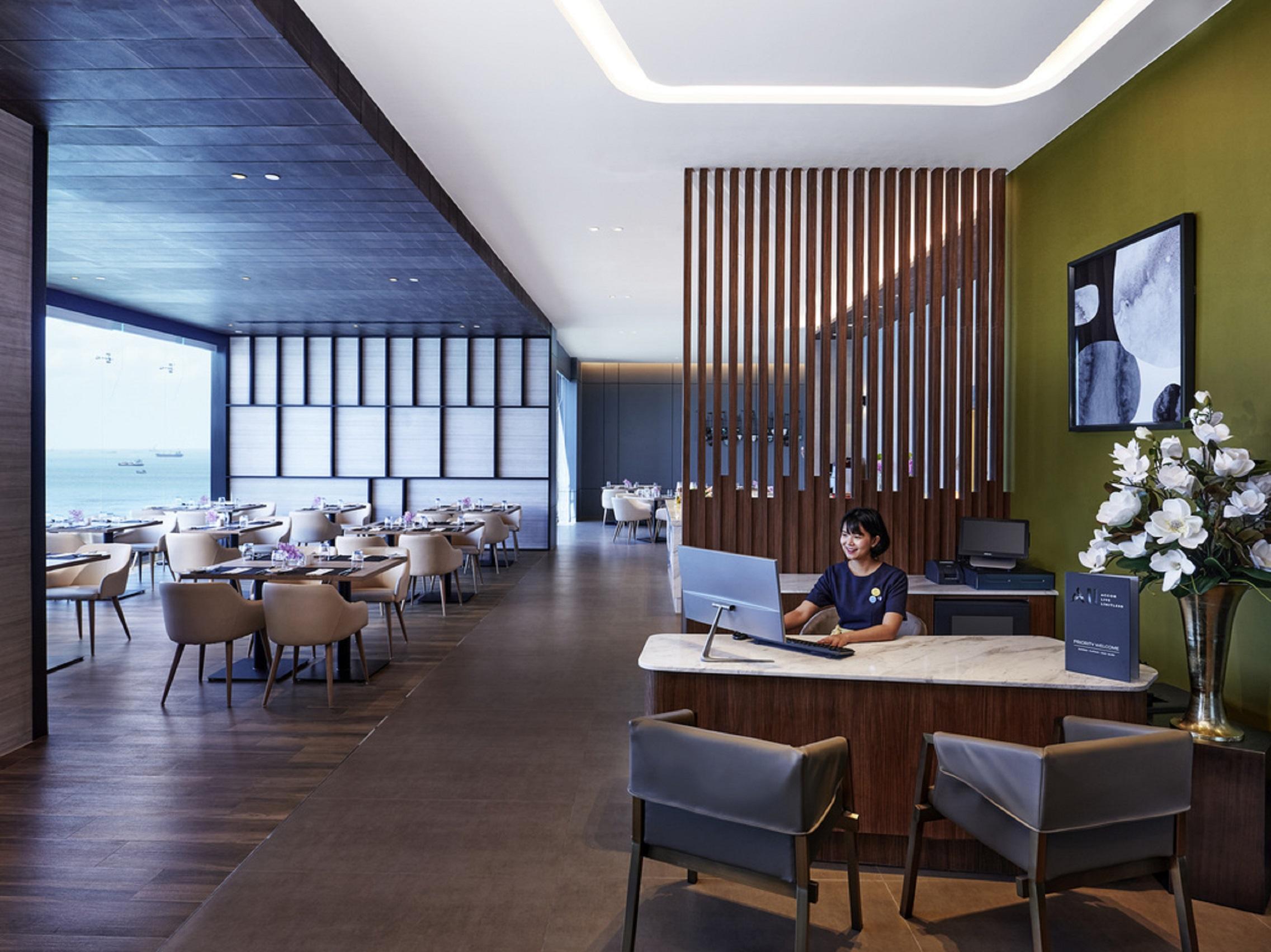 Vista Lobby Novotel Marina Sriracha & Koh Si Chang