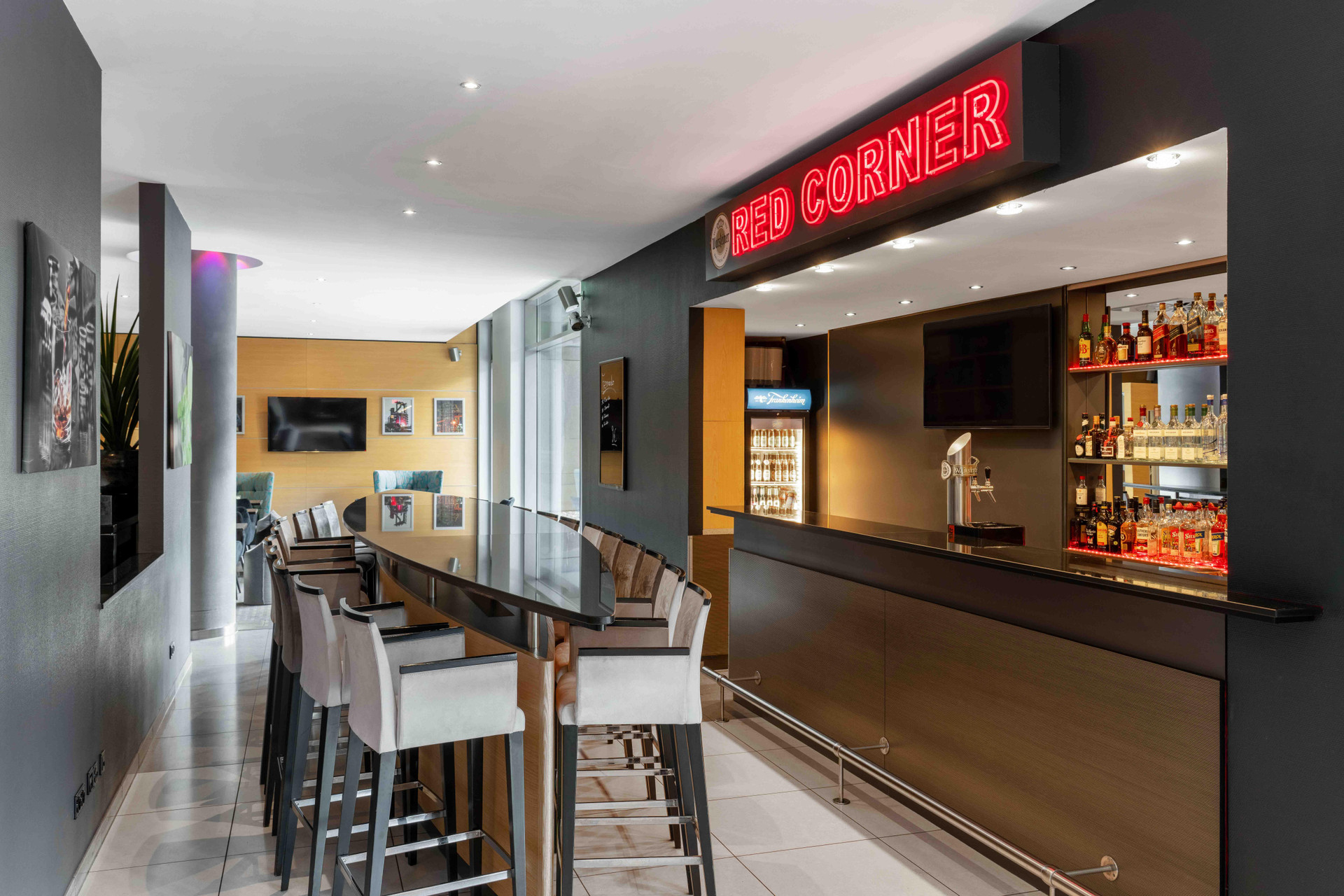 Bar/Salón Ramada by Wyndham Essen