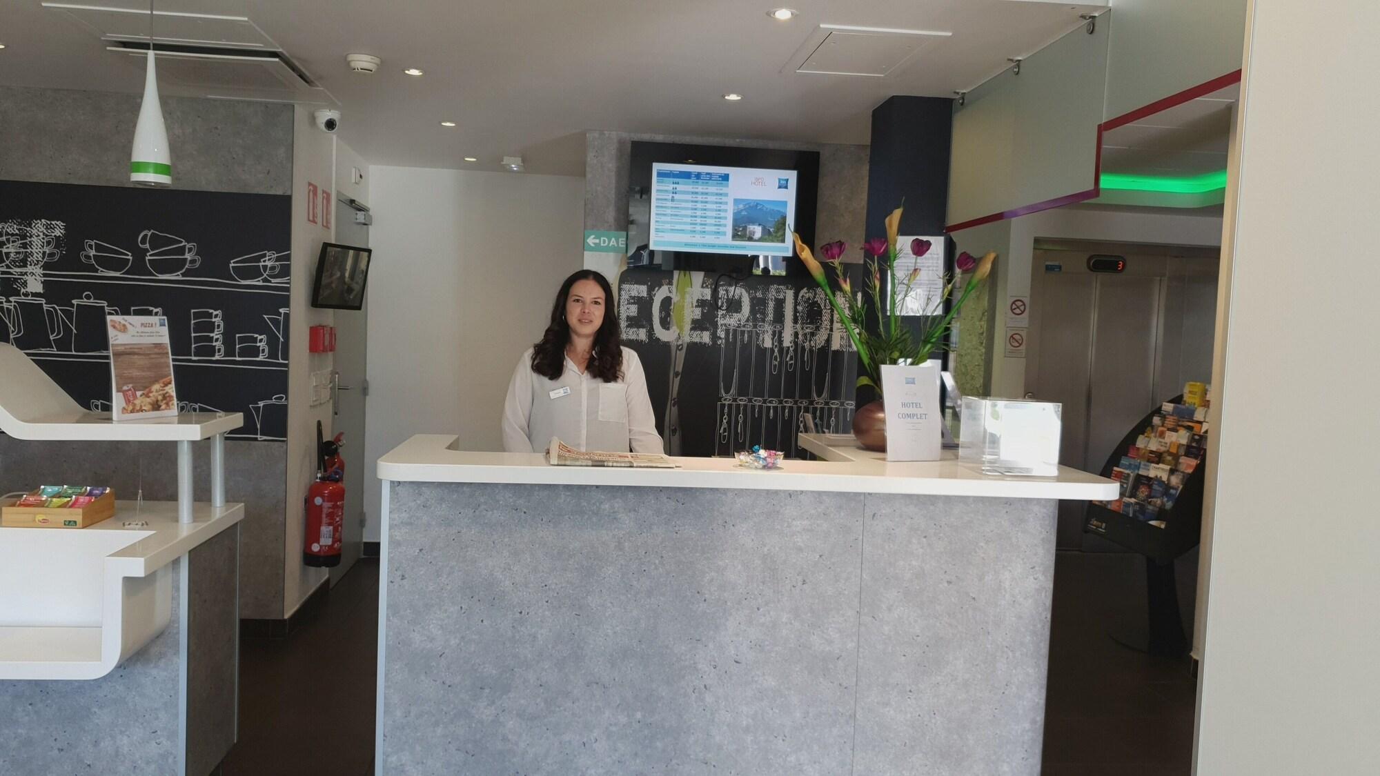 Vista Lobby ibis budget Grenoble Sud Seyssins