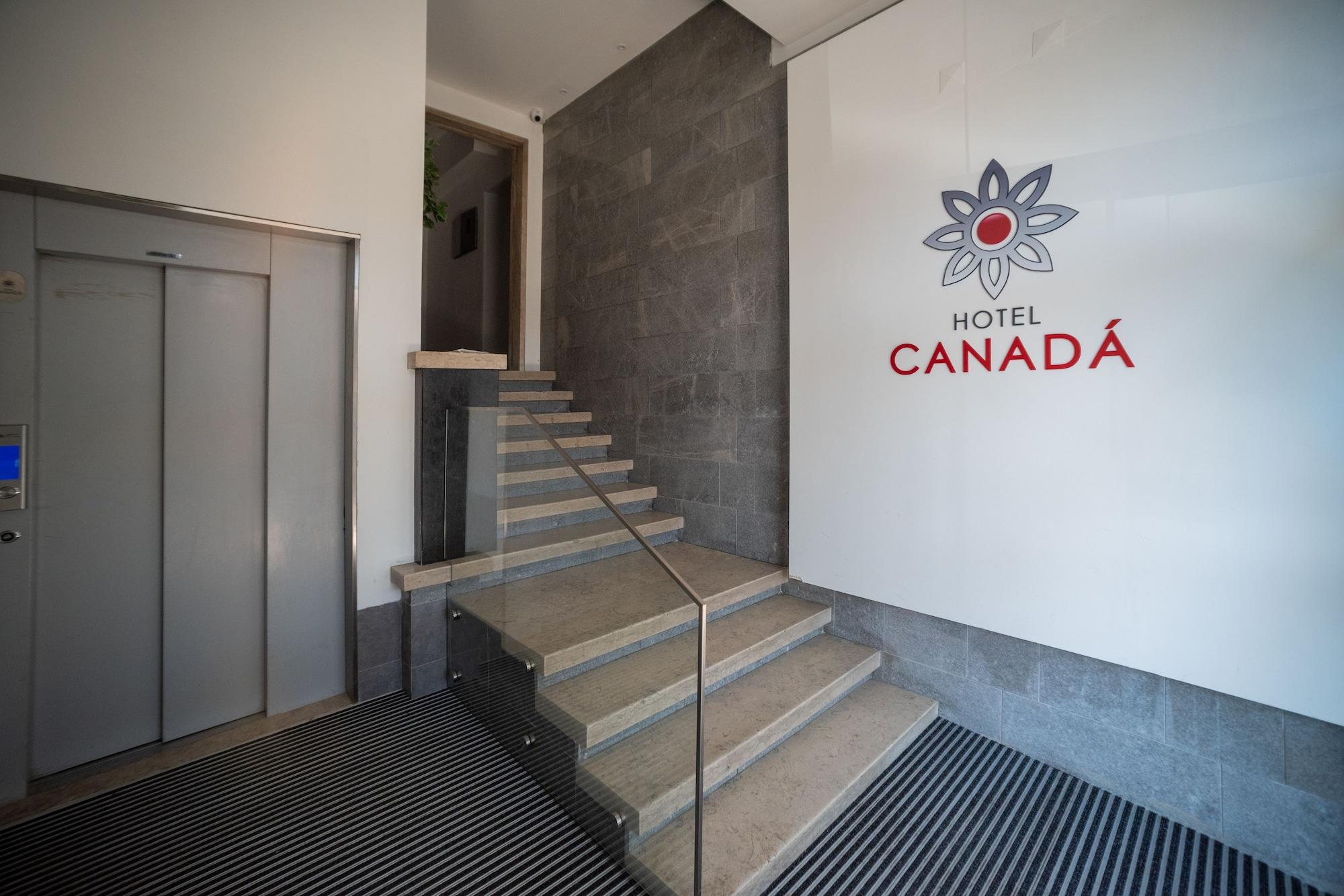 Varios Hotel Canada