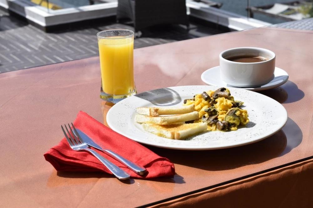 Área de desayuno Hotel La Magdalena
