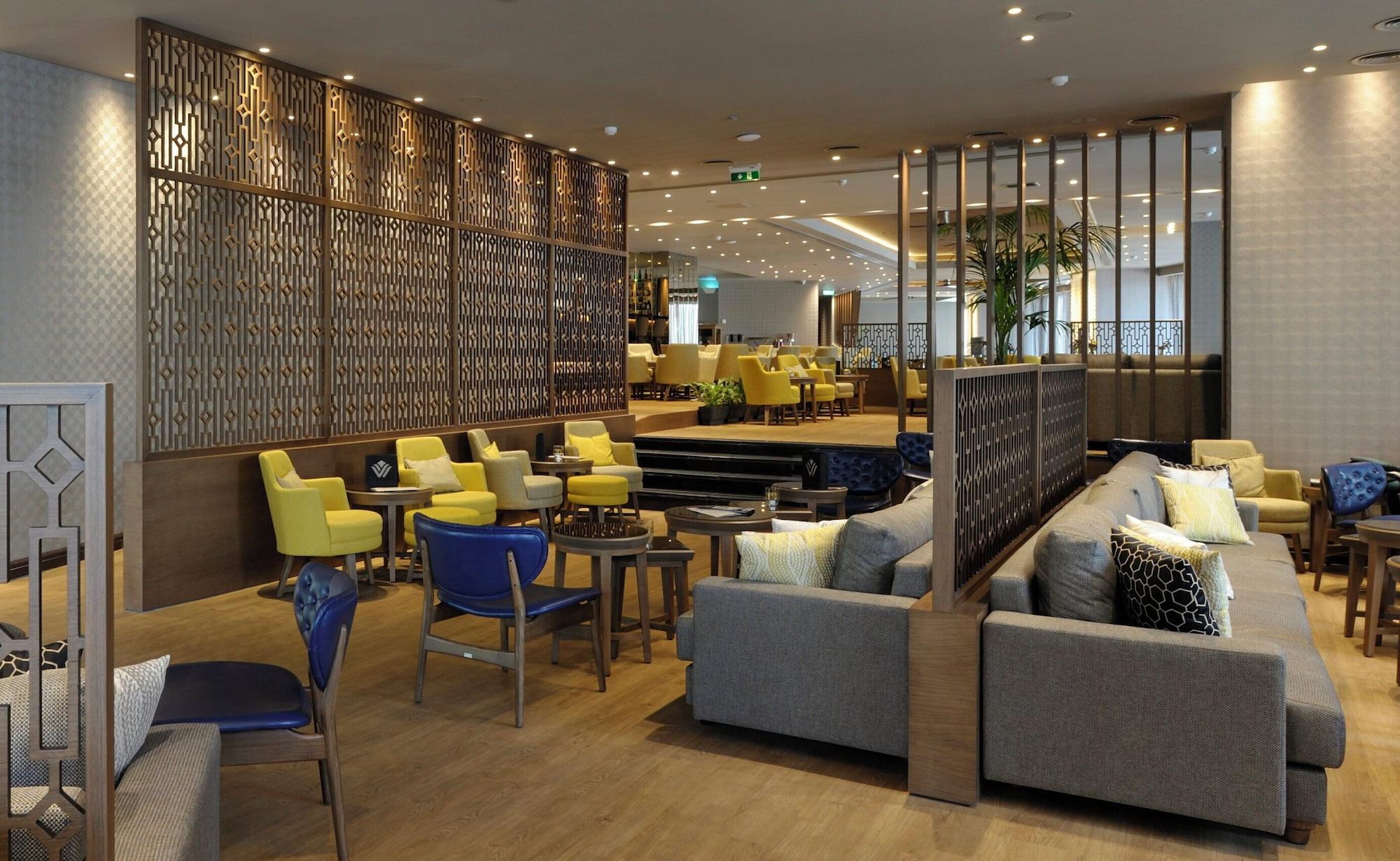 Vista Lobby Wyndham Grand Athens