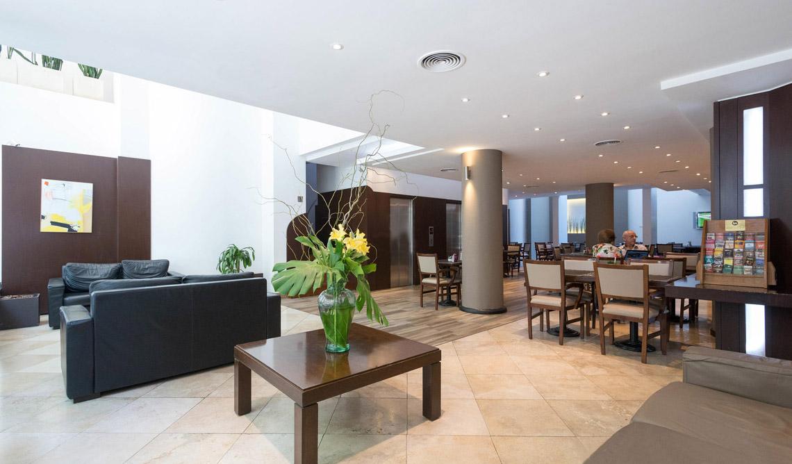 Vista Lobby Urquiza Apart Hotel