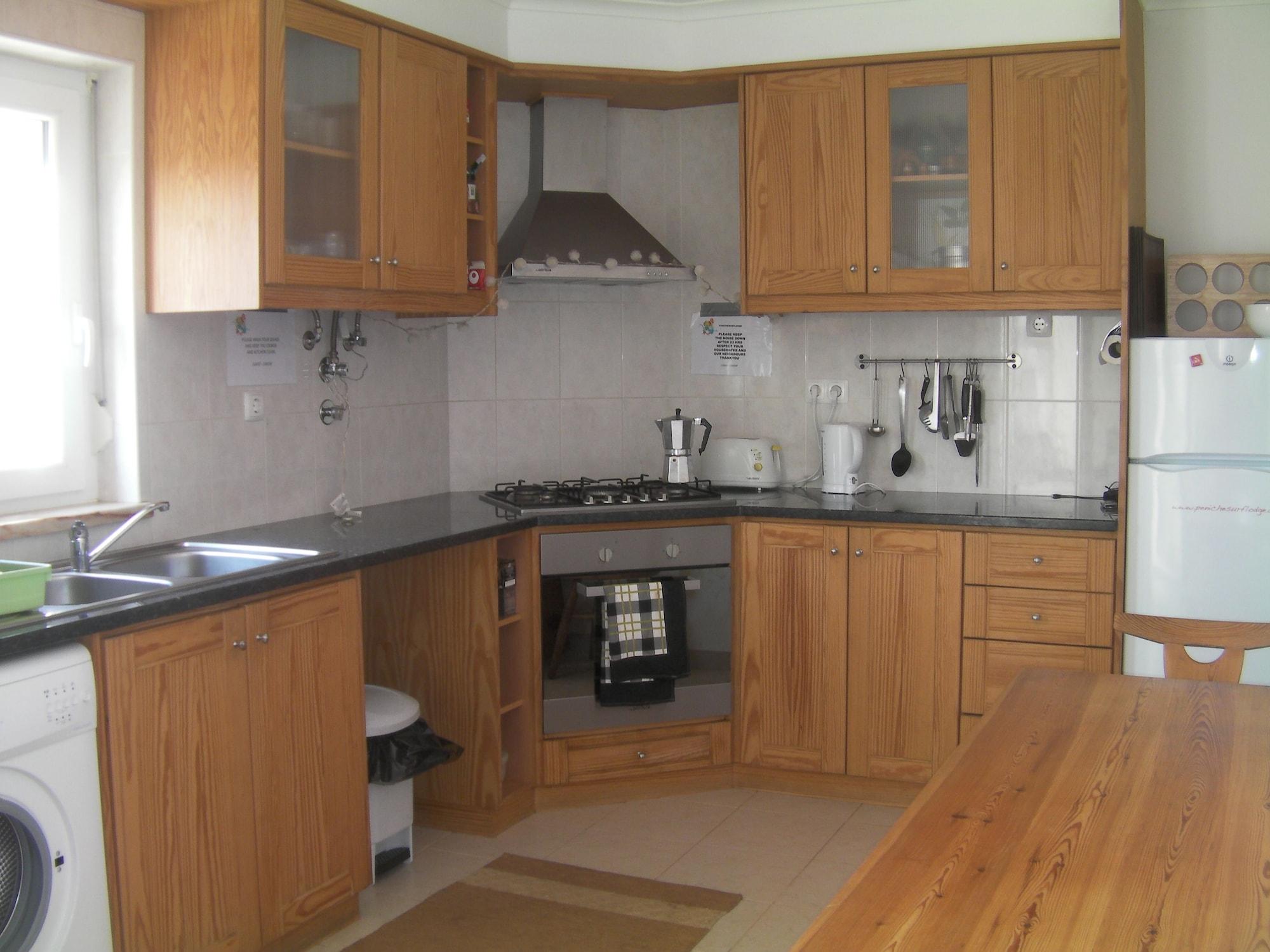 Restaurant Peniche Surf Lodge - Hostel