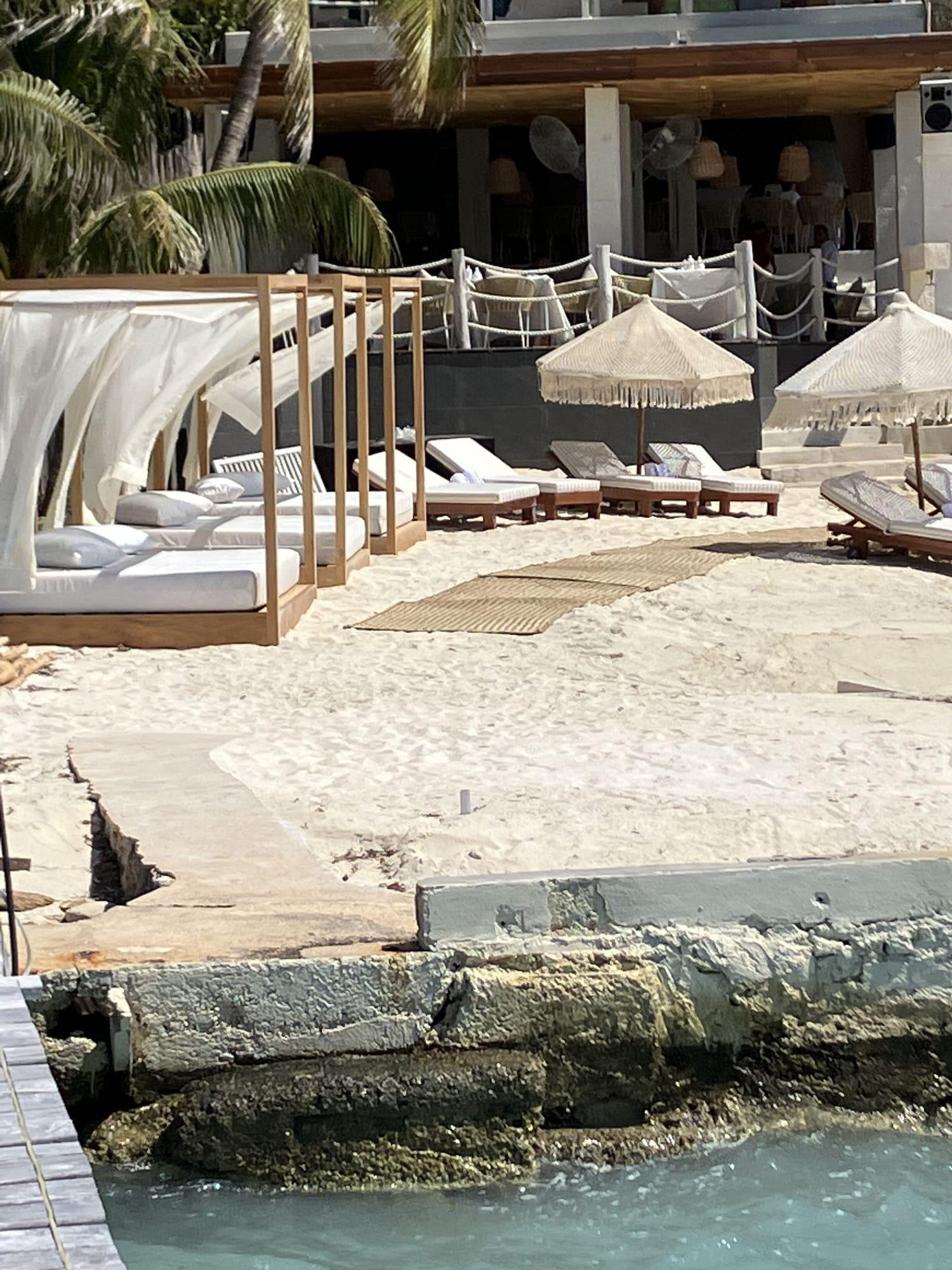 Playa Maria's Kan Kin with Private Beach